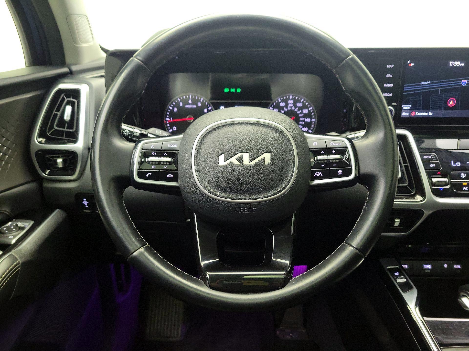 Thumbnail: 2022 Kia Sorento - 10