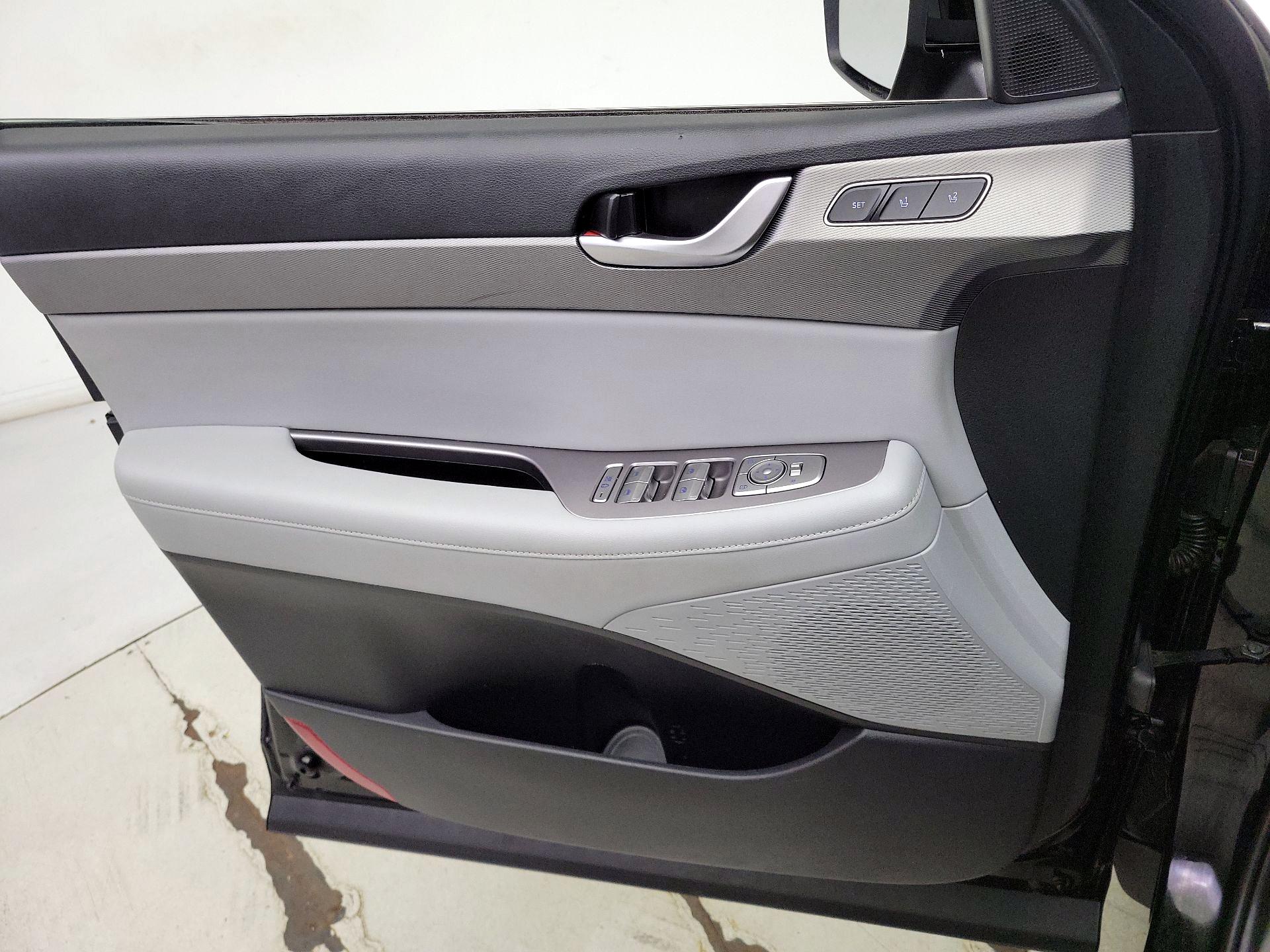 Thumbnail: 2021 Hyundai Palisade - 12