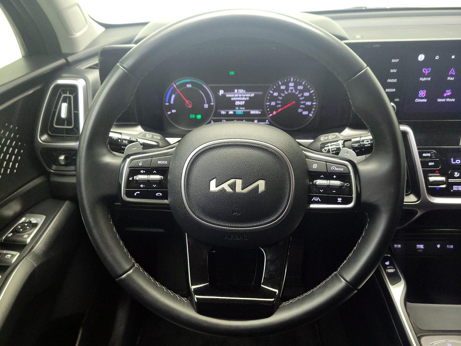 Thumbnail: 2023 Kia Sorento - 10