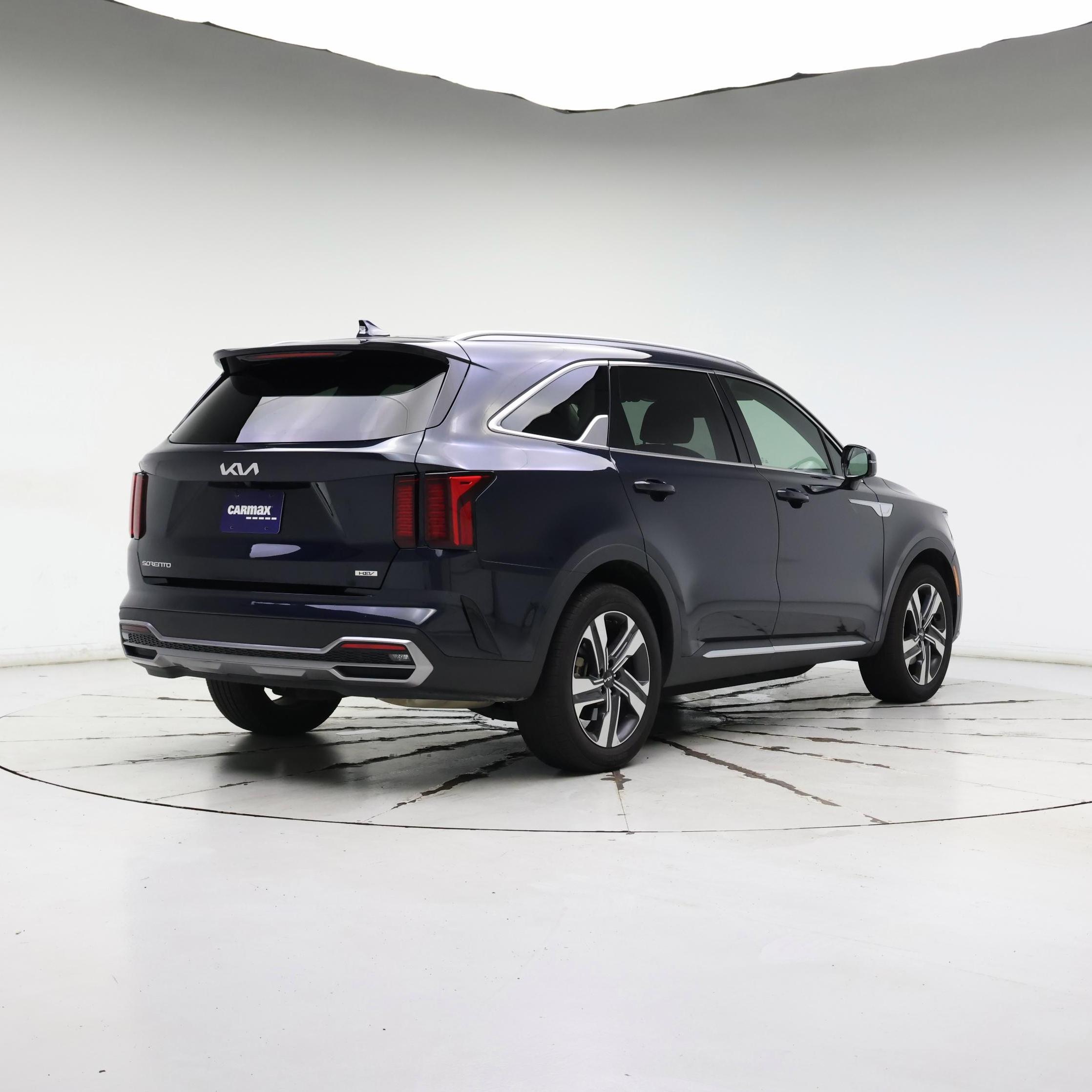Thumbnail: 2023 Kia Sorento - 8