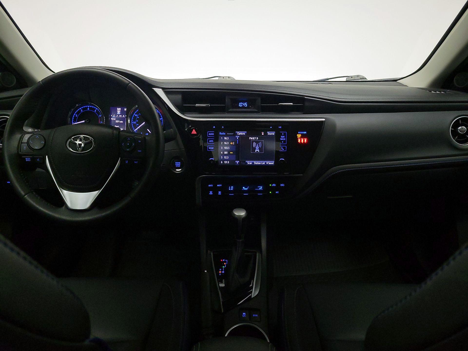 Thumbnail: 2018 Toyota Corolla - 9