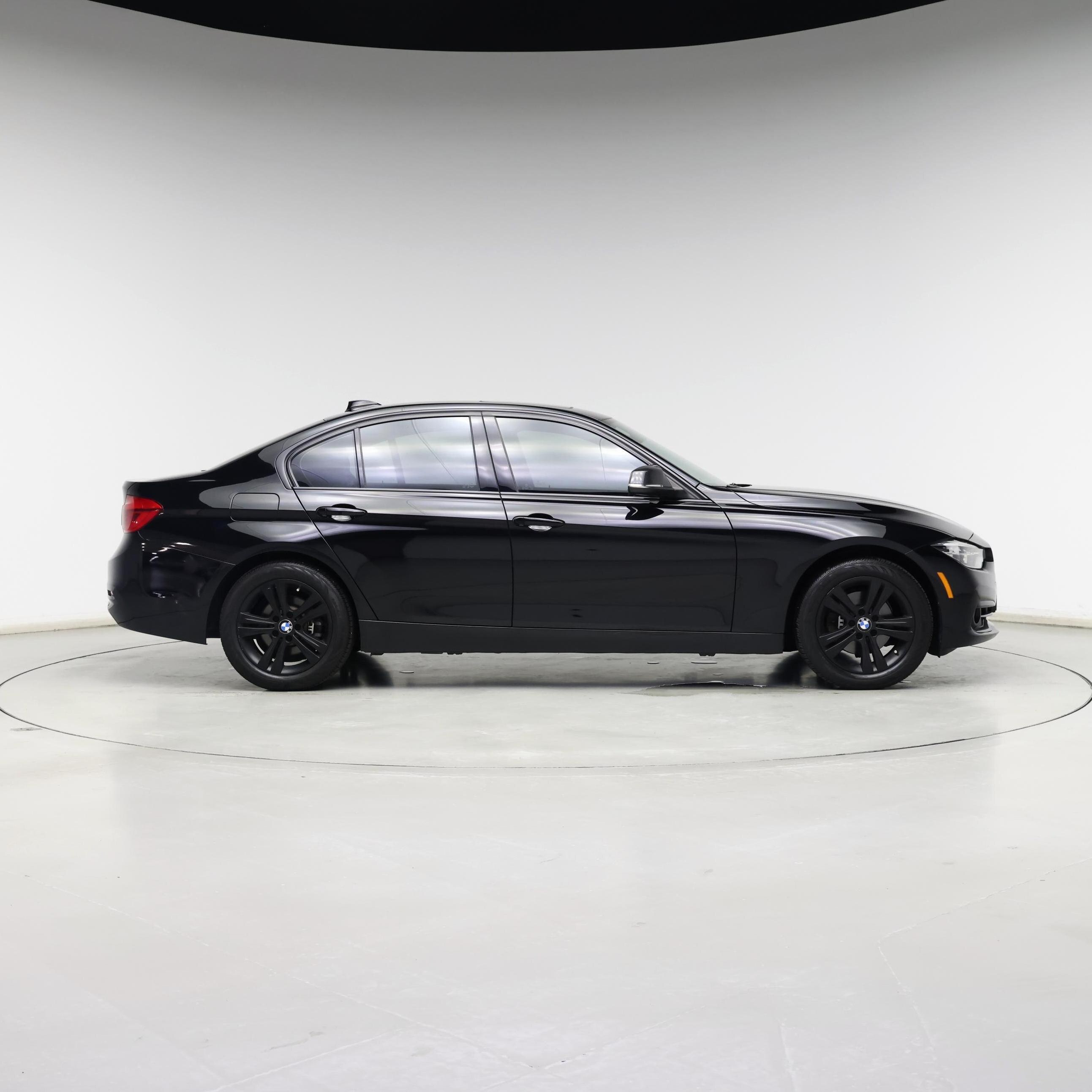 Thumbnail: 2018 BMW 3 Series - 7