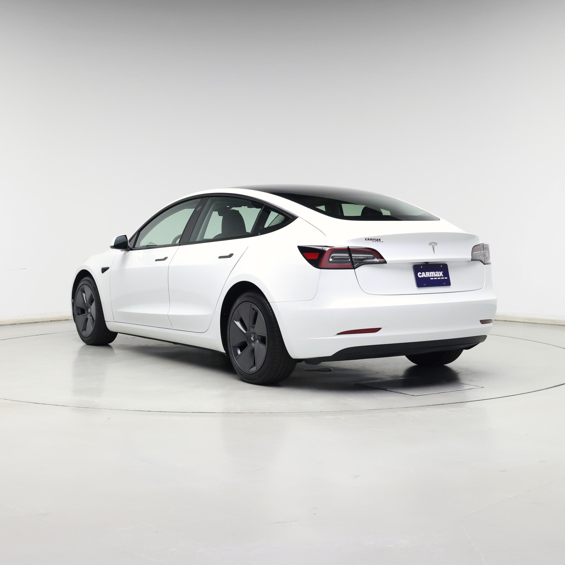 Thumbnail: 2023 Tesla Model 3 - 2