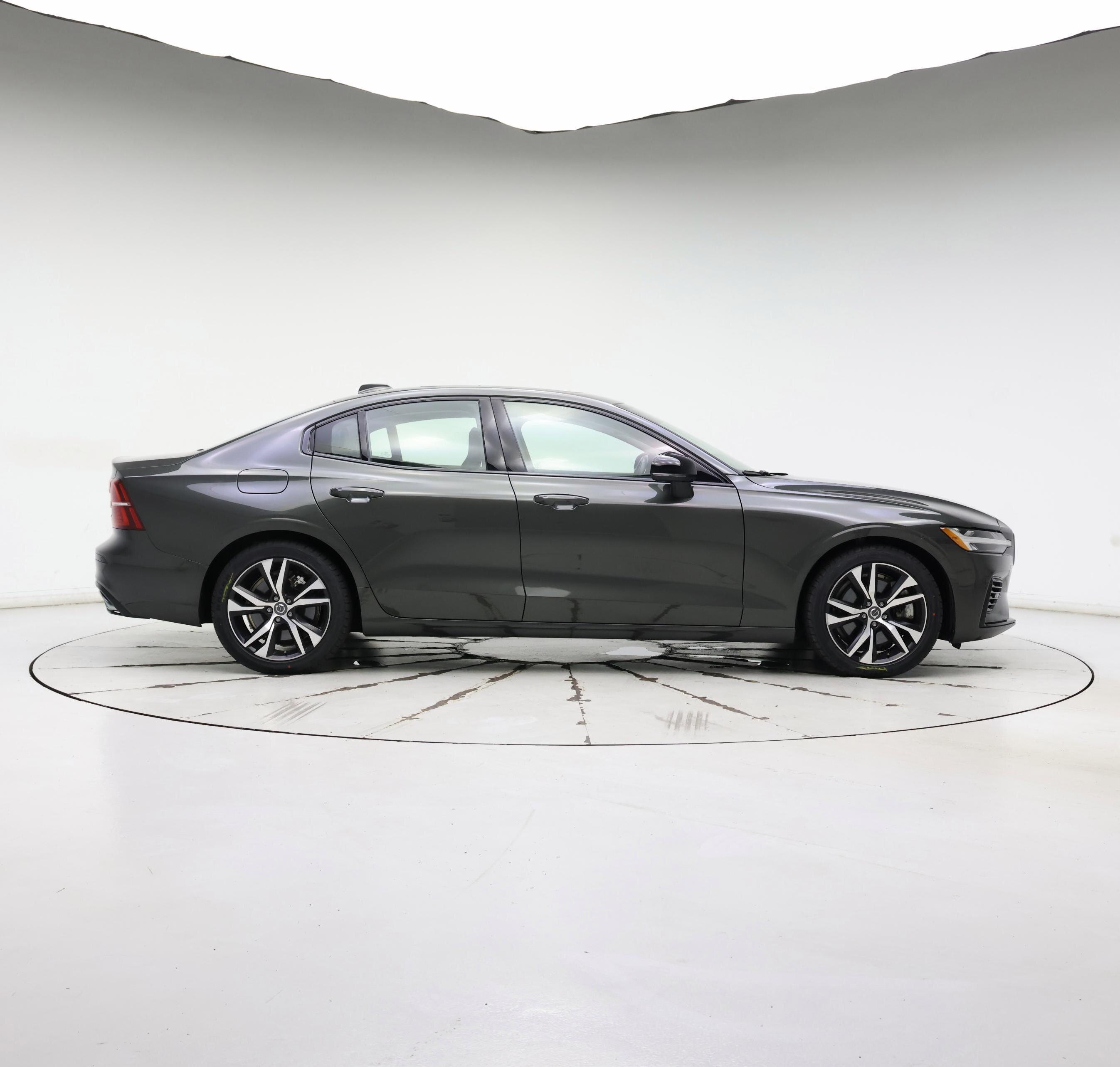 Thumbnail: 2022 Volvo S60 - 7