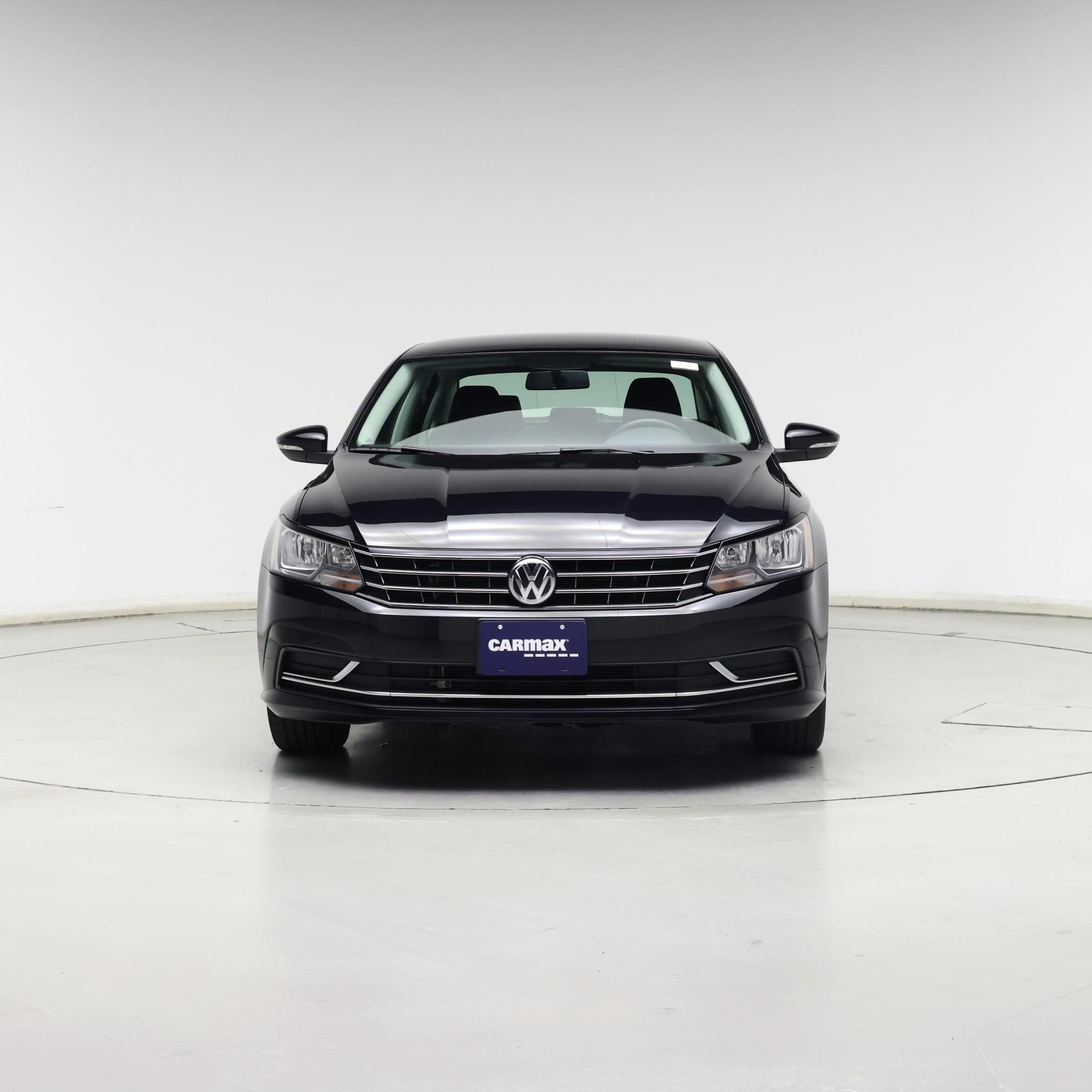 Thumbnail: 2017 Volkswagen Passat - 5