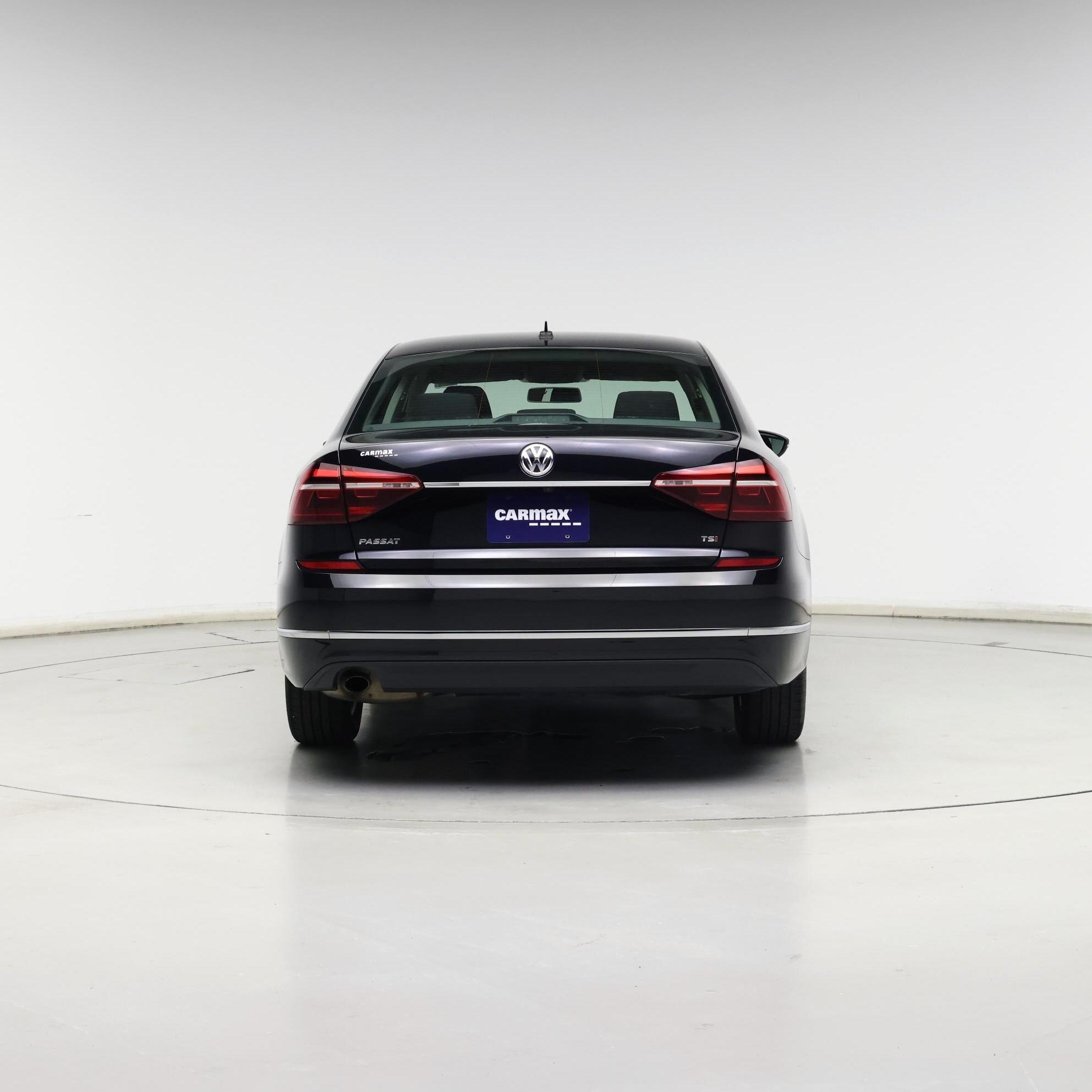 Thumbnail: 2017 Volkswagen Passat - 6