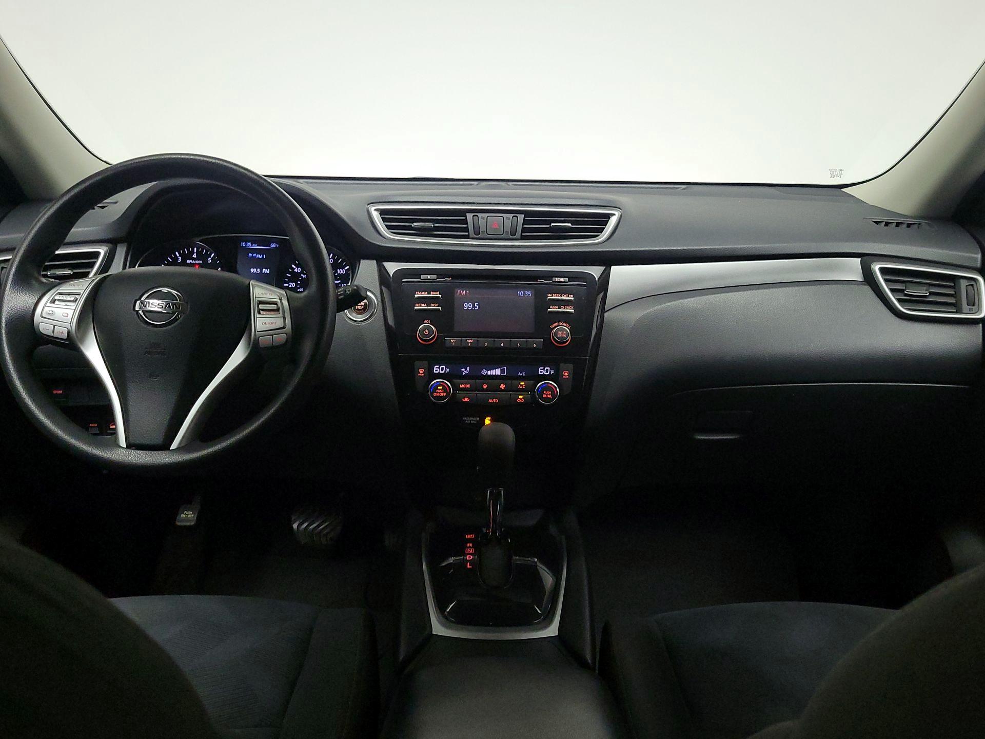 Thumbnail: 2016 Nissan Rogue - 9