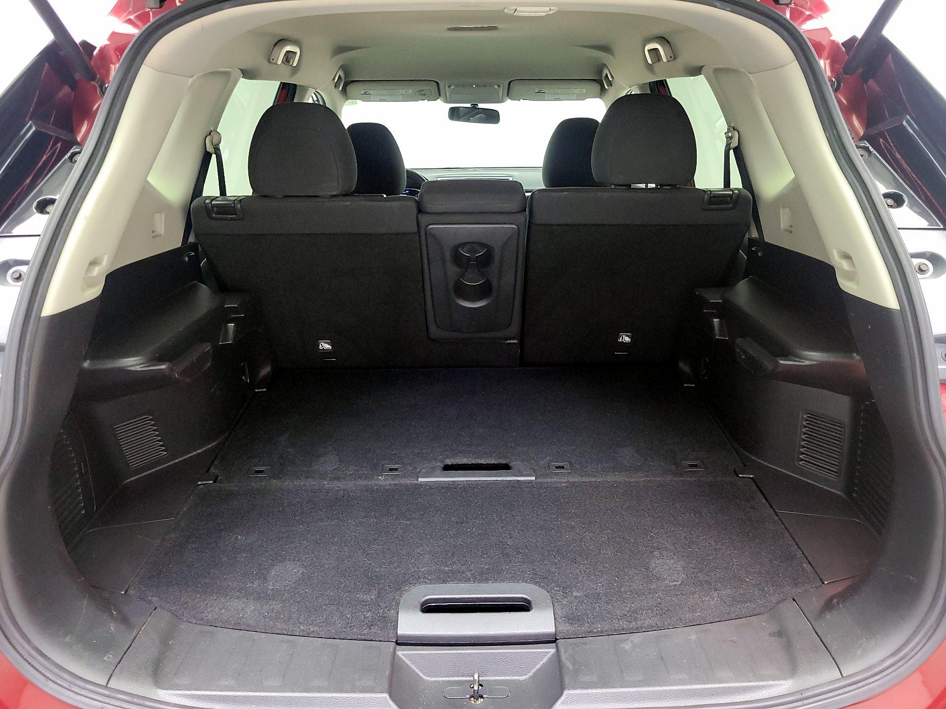 Thumbnail: 2016 Nissan Rogue - 20