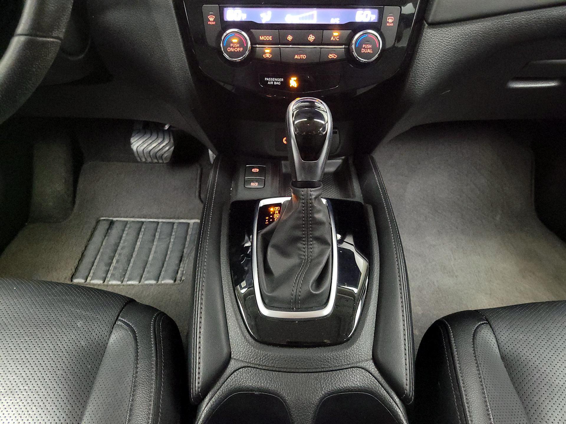 Thumbnail: 2020 Nissan Rogue - 18