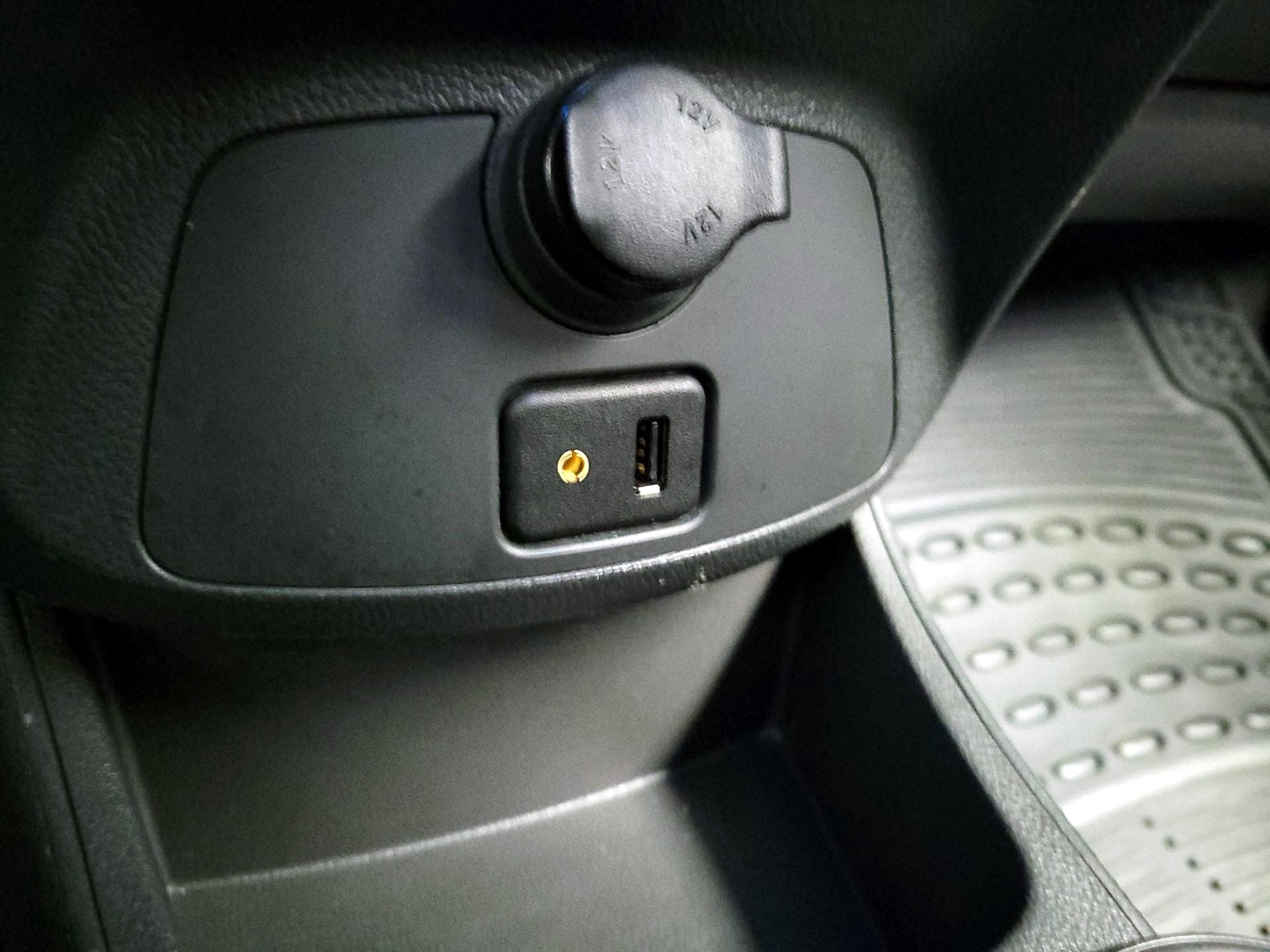 Thumbnail: 2015 Chevrolet Spark - 17