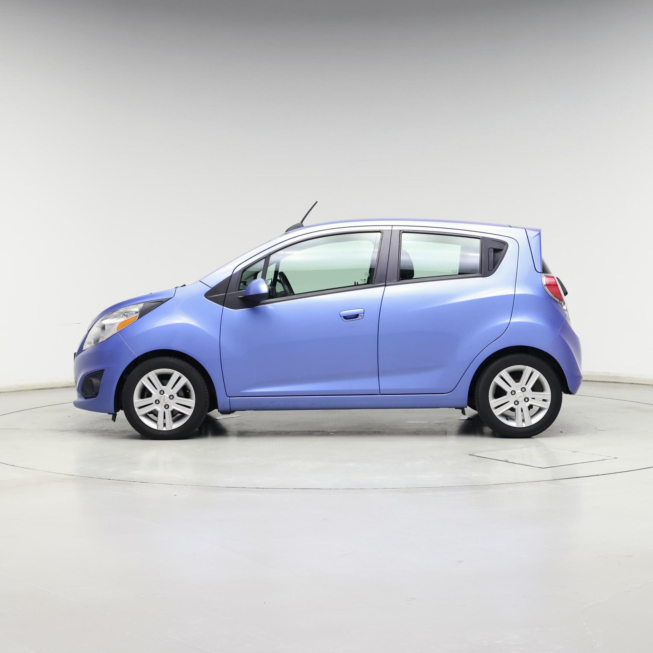 Thumbnail: 2015 Chevrolet Spark - 3