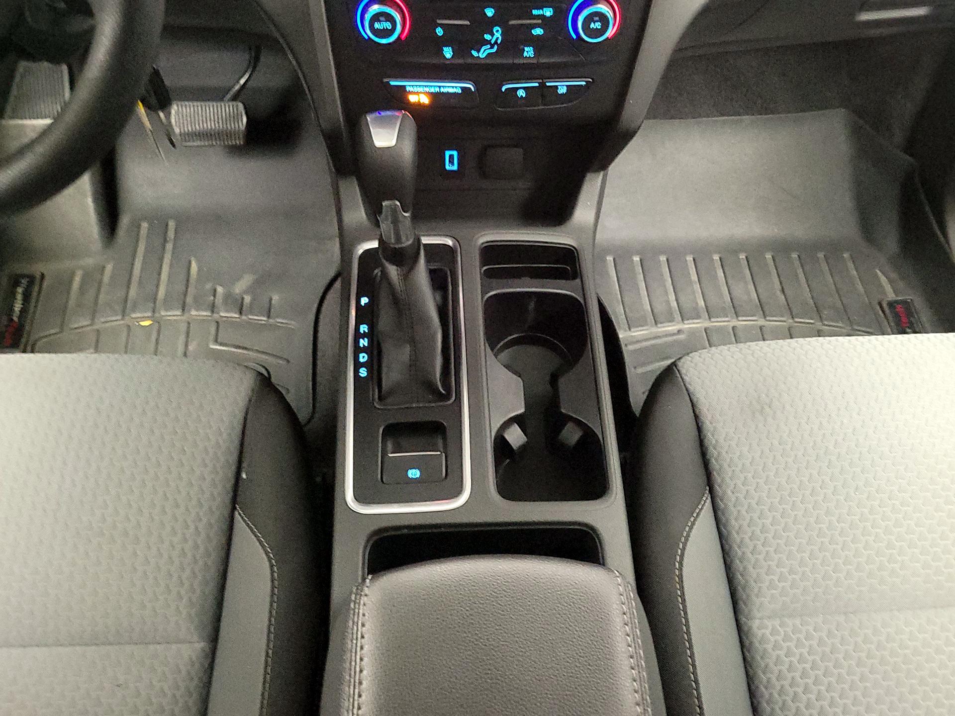 Thumbnail: 2017 Ford Escape - 17