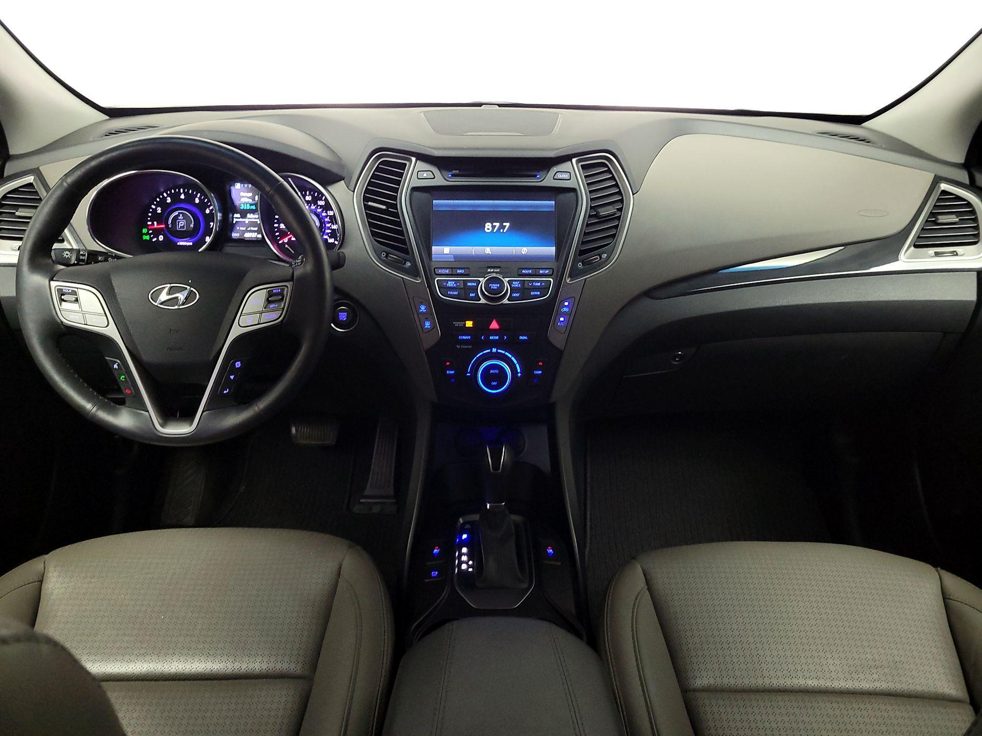 Thumbnail: 2015 Hyundai Santa Fe - 9