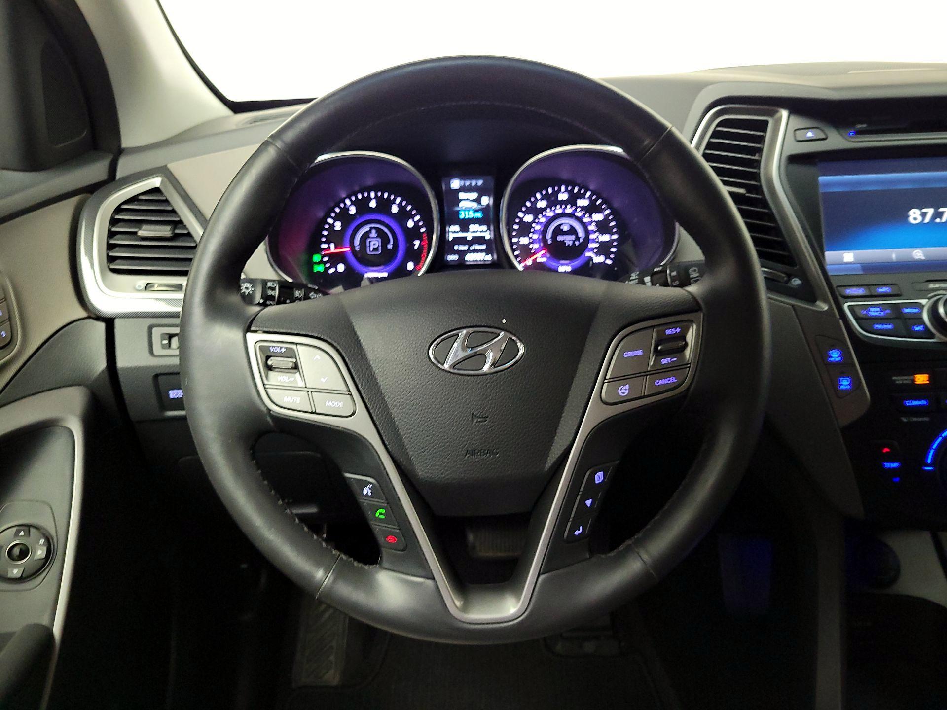 Thumbnail: 2015 Hyundai Santa Fe - 10