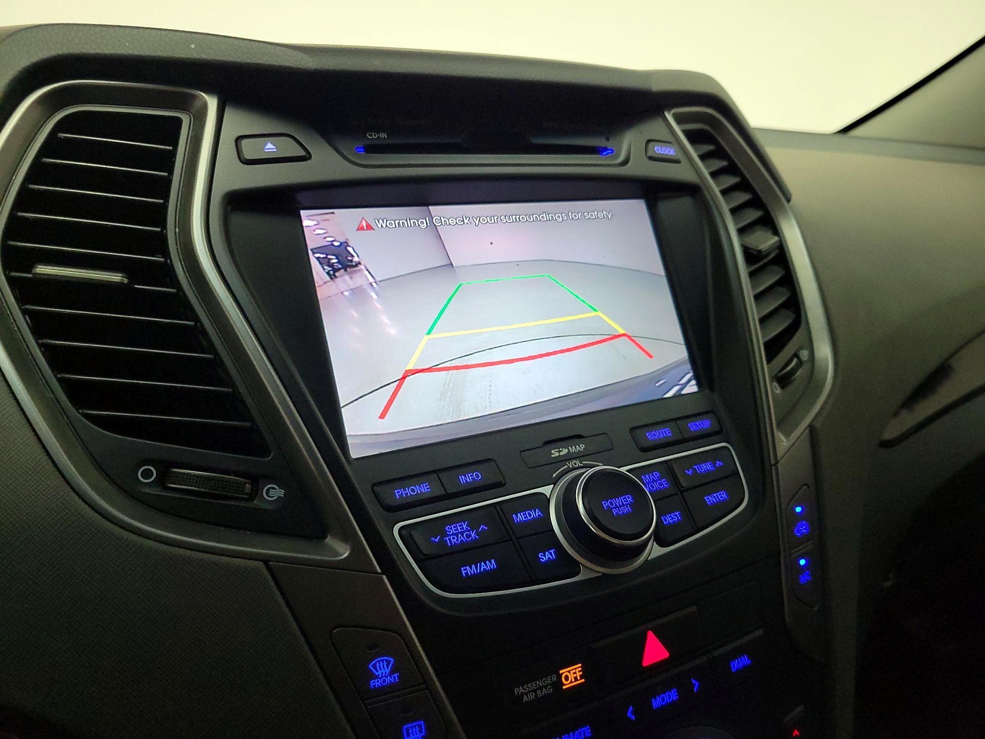 Thumbnail: 2015 Hyundai Santa Fe - 15