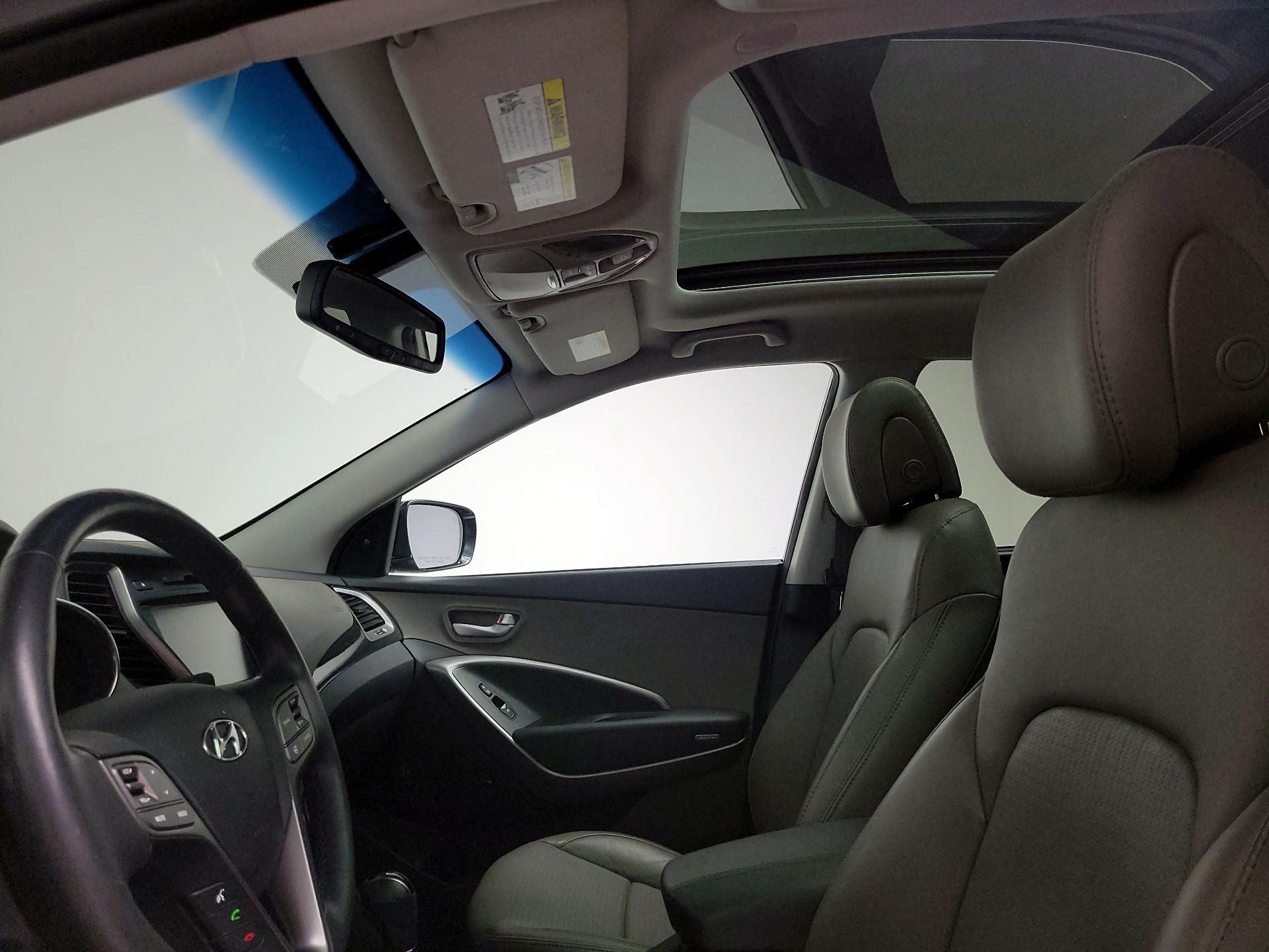 Thumbnail: 2015 Hyundai Santa Fe - 20