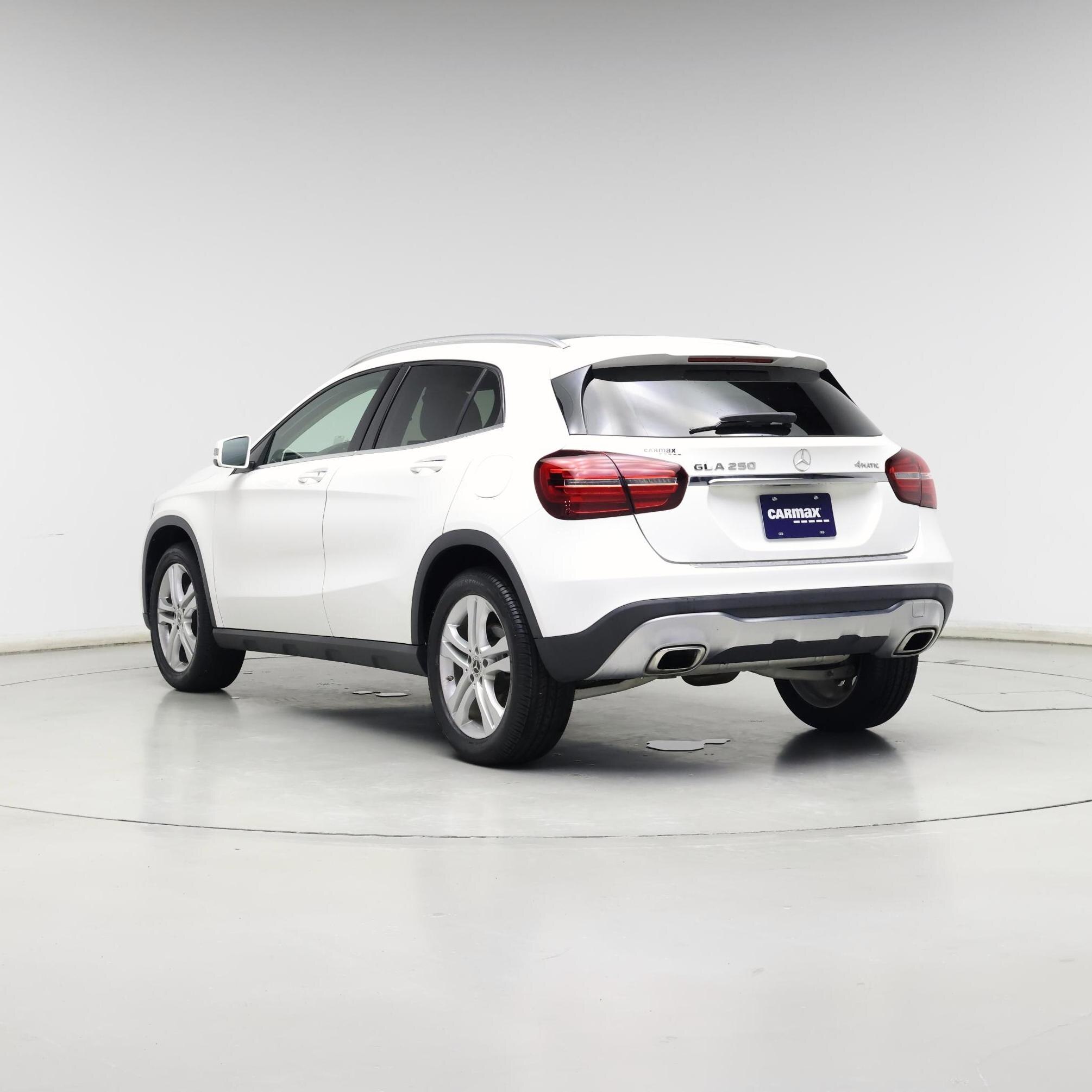 Thumbnail: 2019 Mercedes-Benz GLA - 2