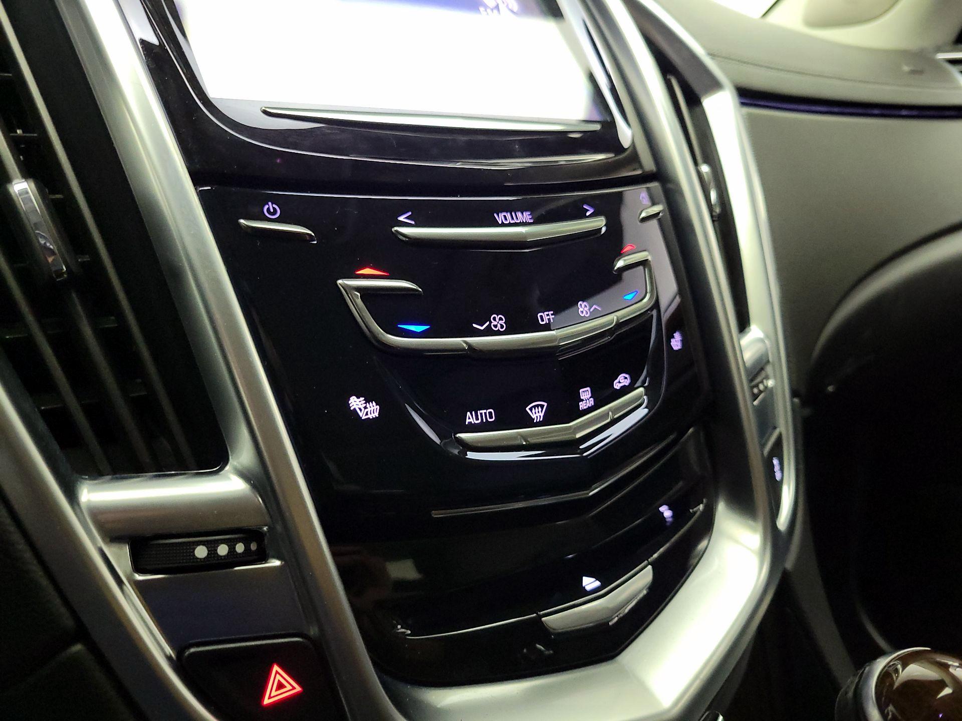Thumbnail: 2015 Cadillac SRX - 17