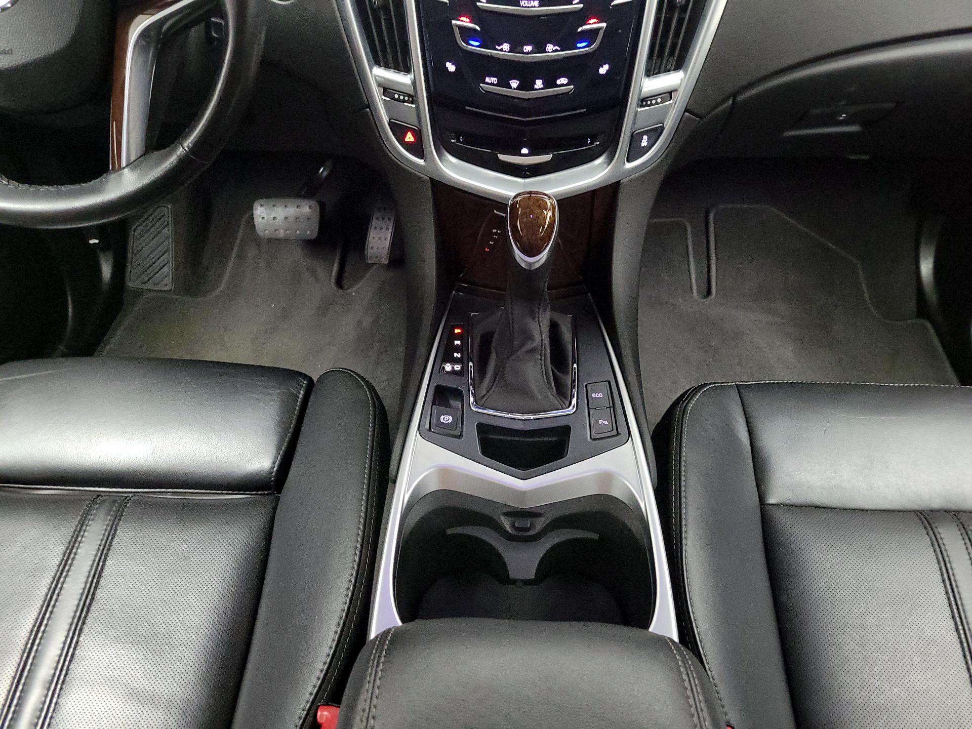 Thumbnail: 2015 Cadillac SRX - 18