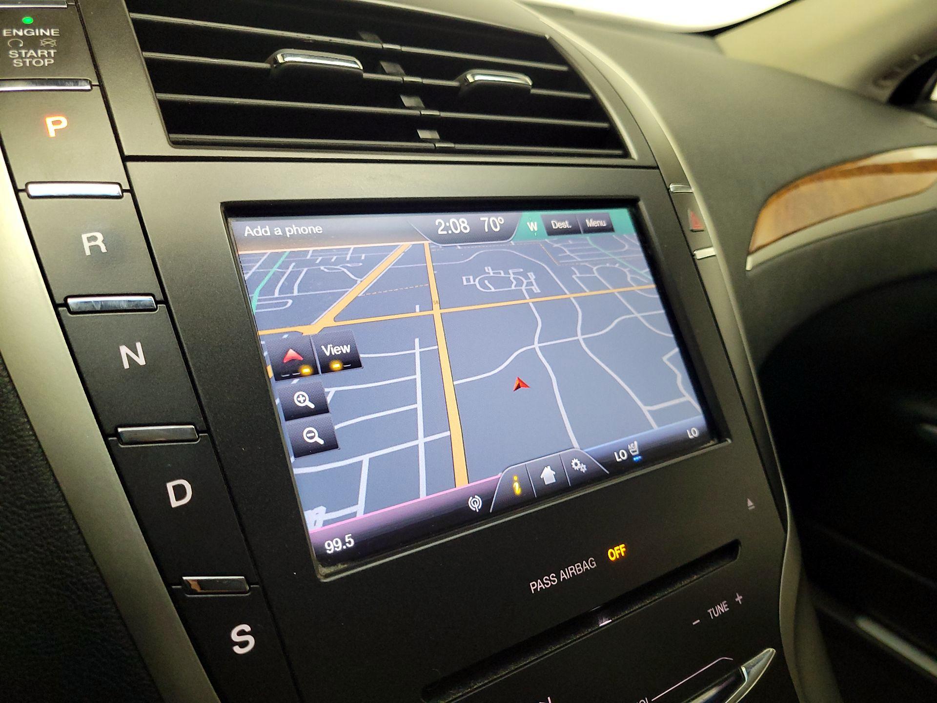 Thumbnail: 2015 Lincoln MKZ - 14
