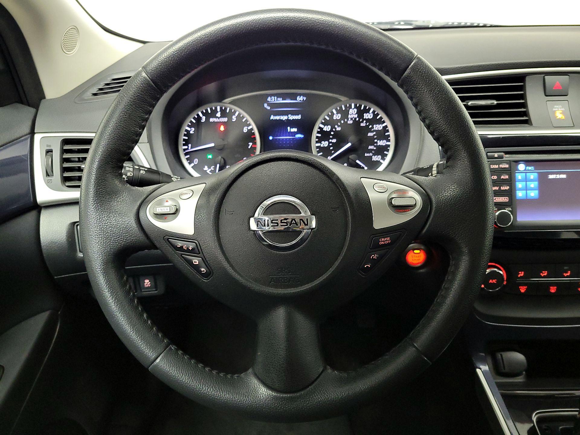 Thumbnail: 2017 Nissan Sentra - 10