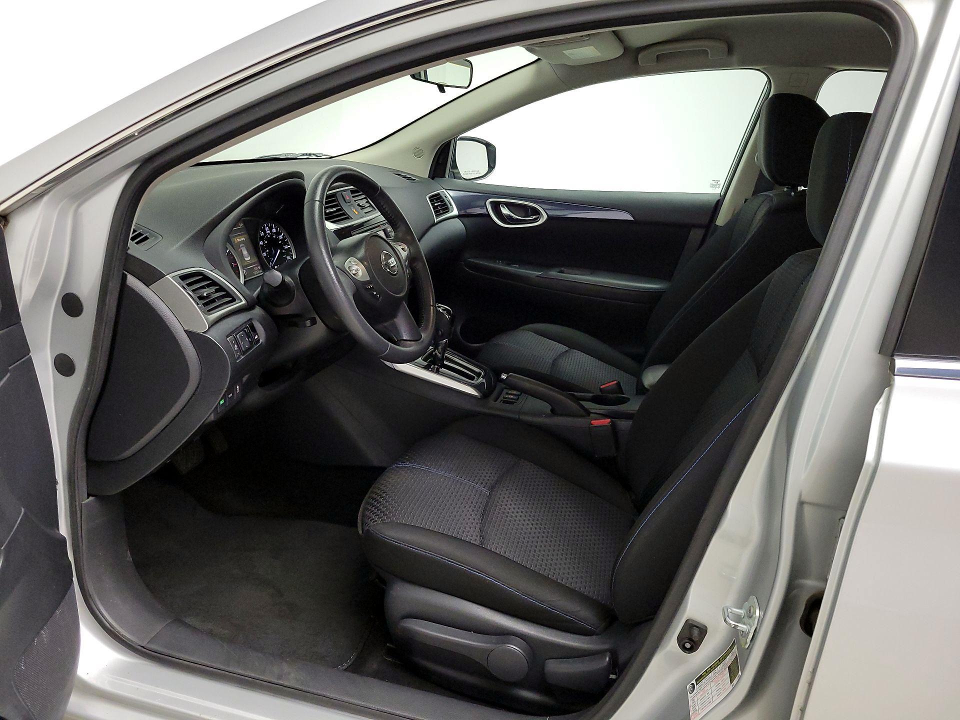 Thumbnail: 2017 Nissan Sentra - 11