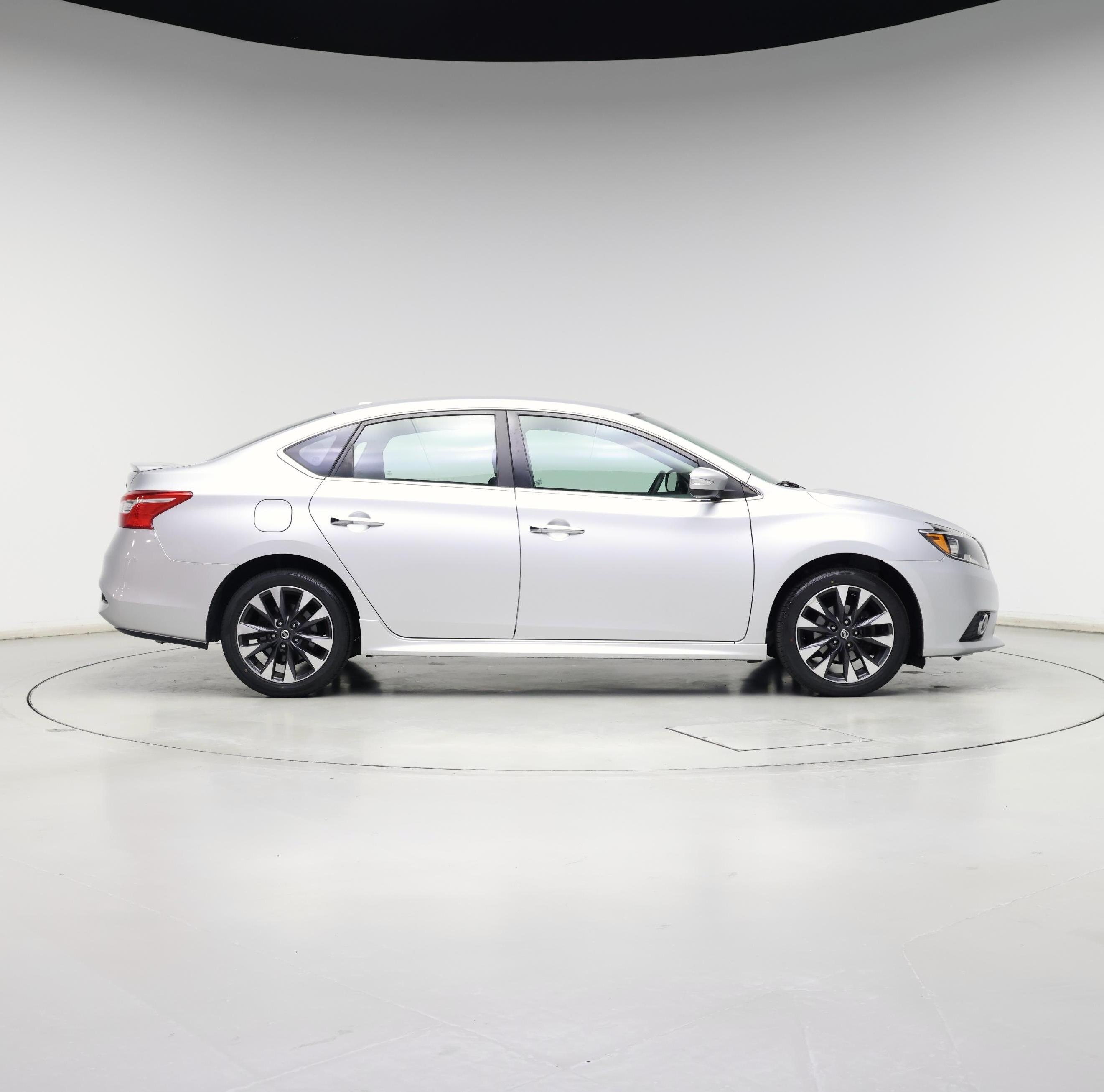 Thumbnail: 2017 Nissan Sentra - 7