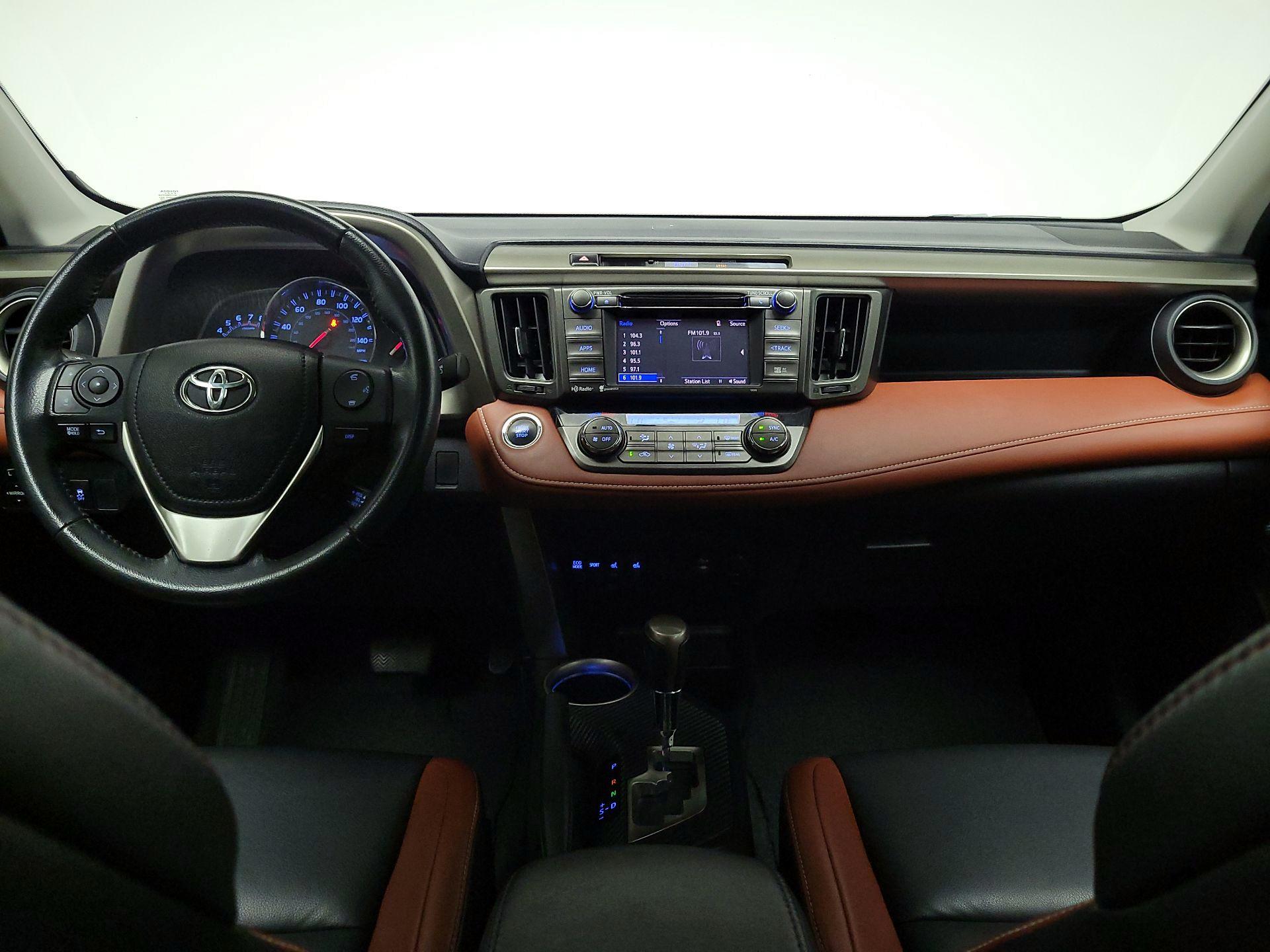 Thumbnail: 2015 Toyota RAV4 - 9