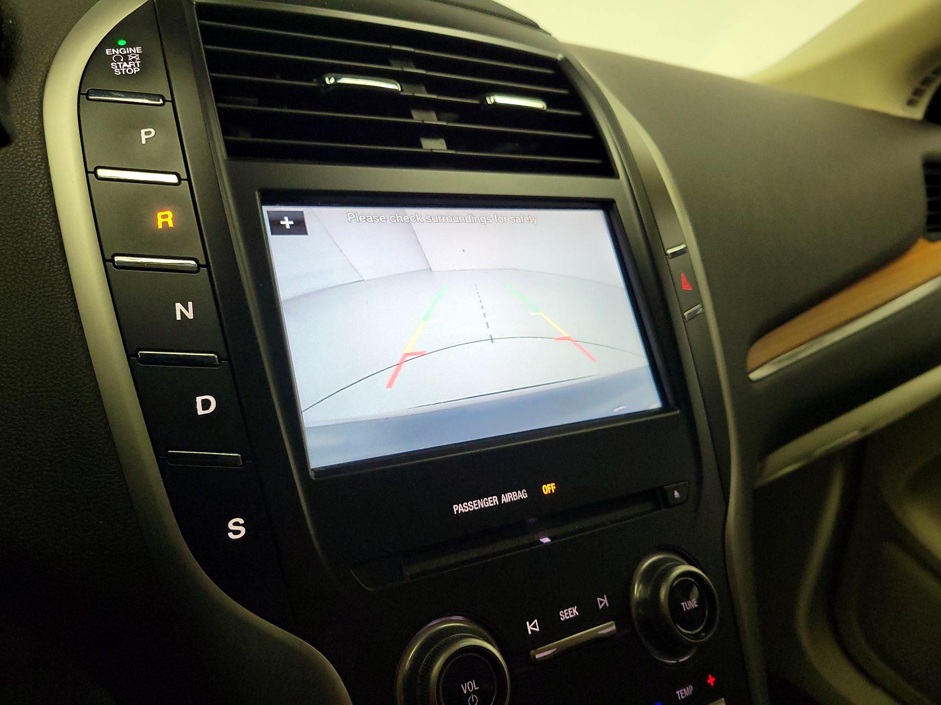 Thumbnail: 2016 Lincoln MKC - 15