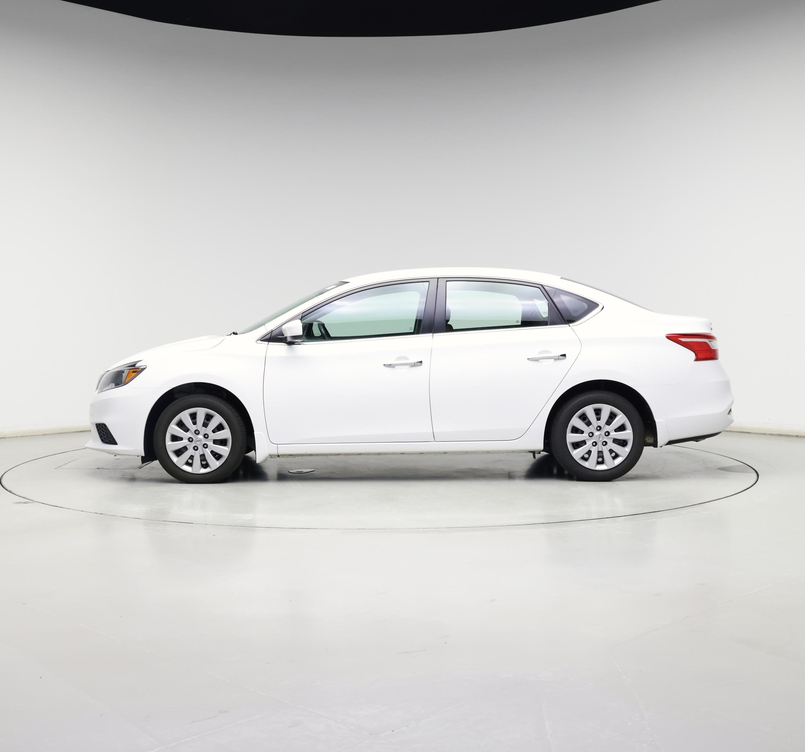 Thumbnail: 2018 Nissan Sentra - 3