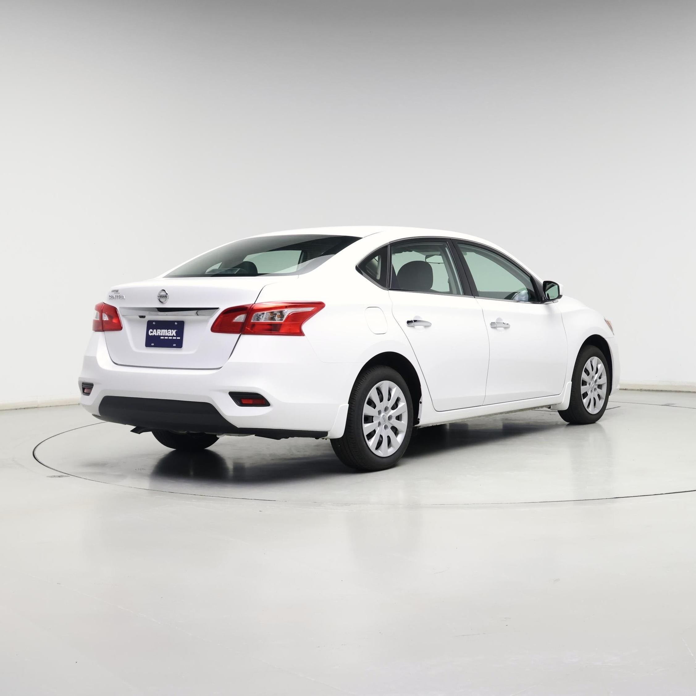 Thumbnail: 2018 Nissan Sentra - 8