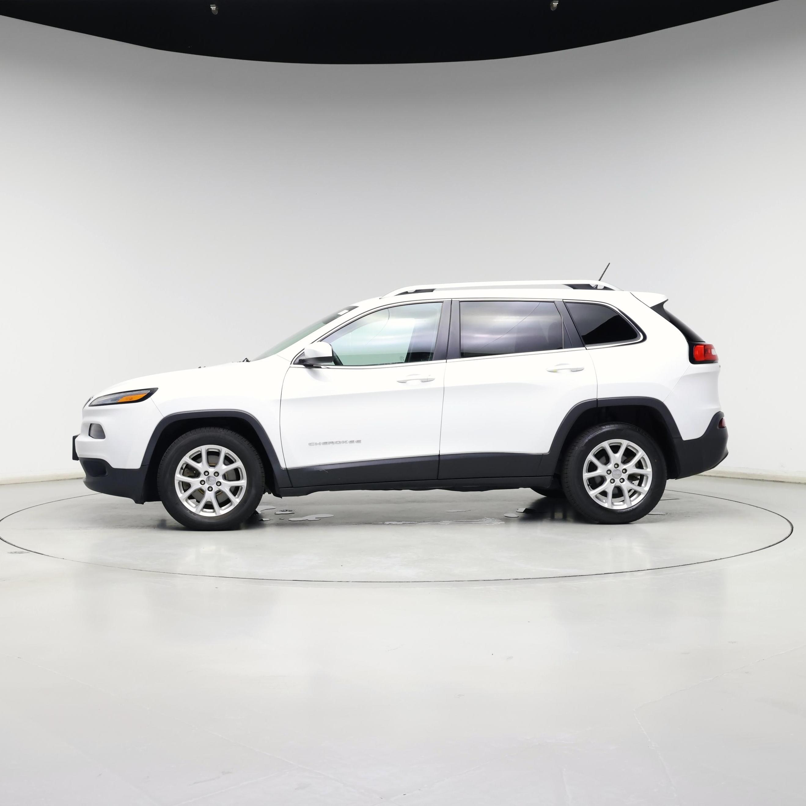 Thumbnail: 2015 Jeep Cherokee - 3