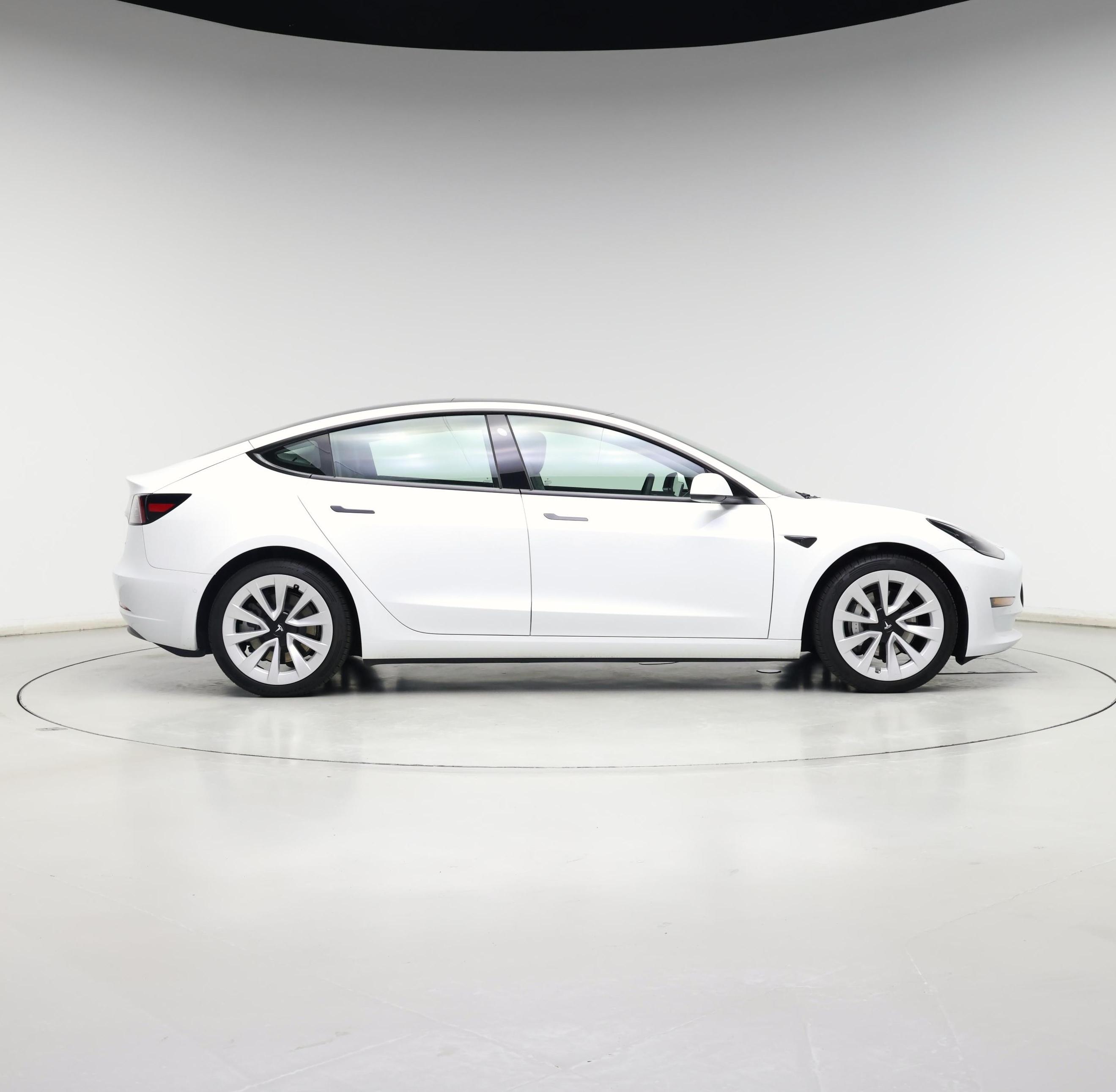 Thumbnail: 2022 Tesla Model 3 - 7