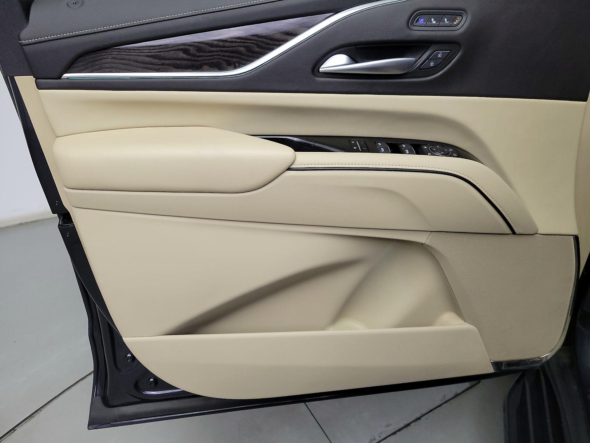 Thumbnail: 2023 Cadillac Escalade - 12