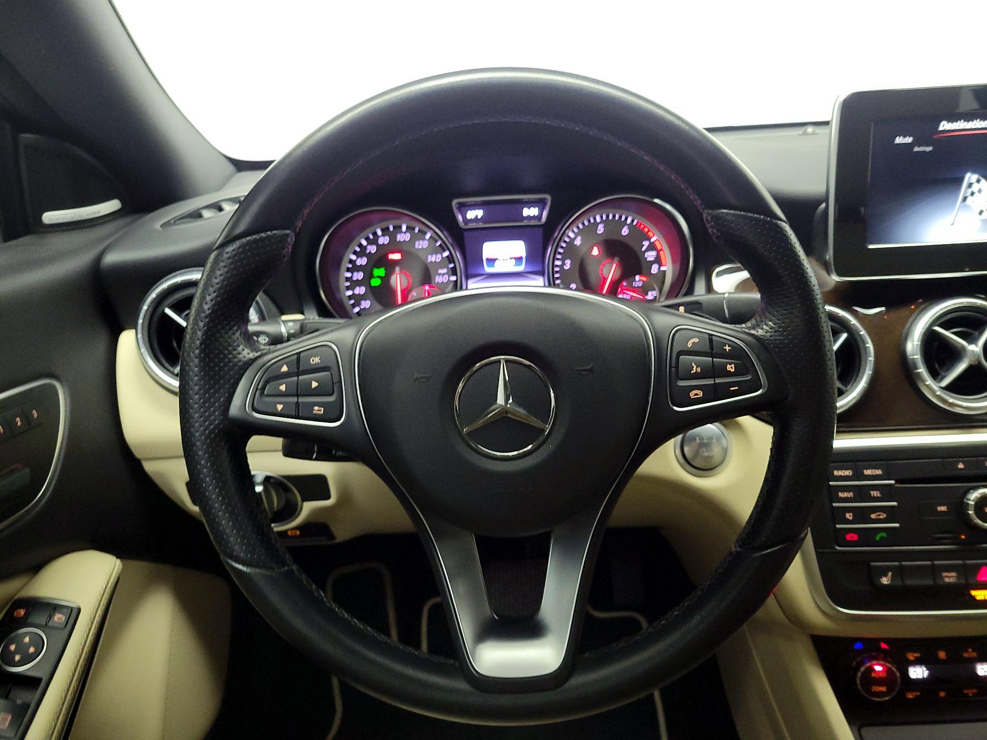 Thumbnail: 2016 Mercedes-Benz CLA - 10