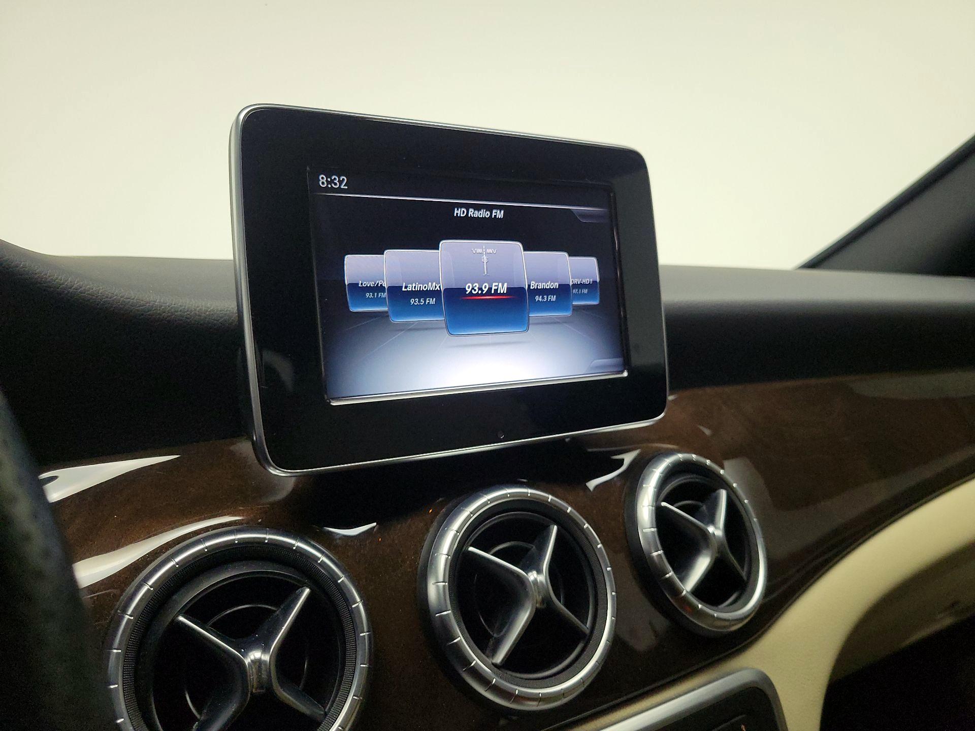 Thumbnail: 2016 Mercedes-Benz CLA - 16