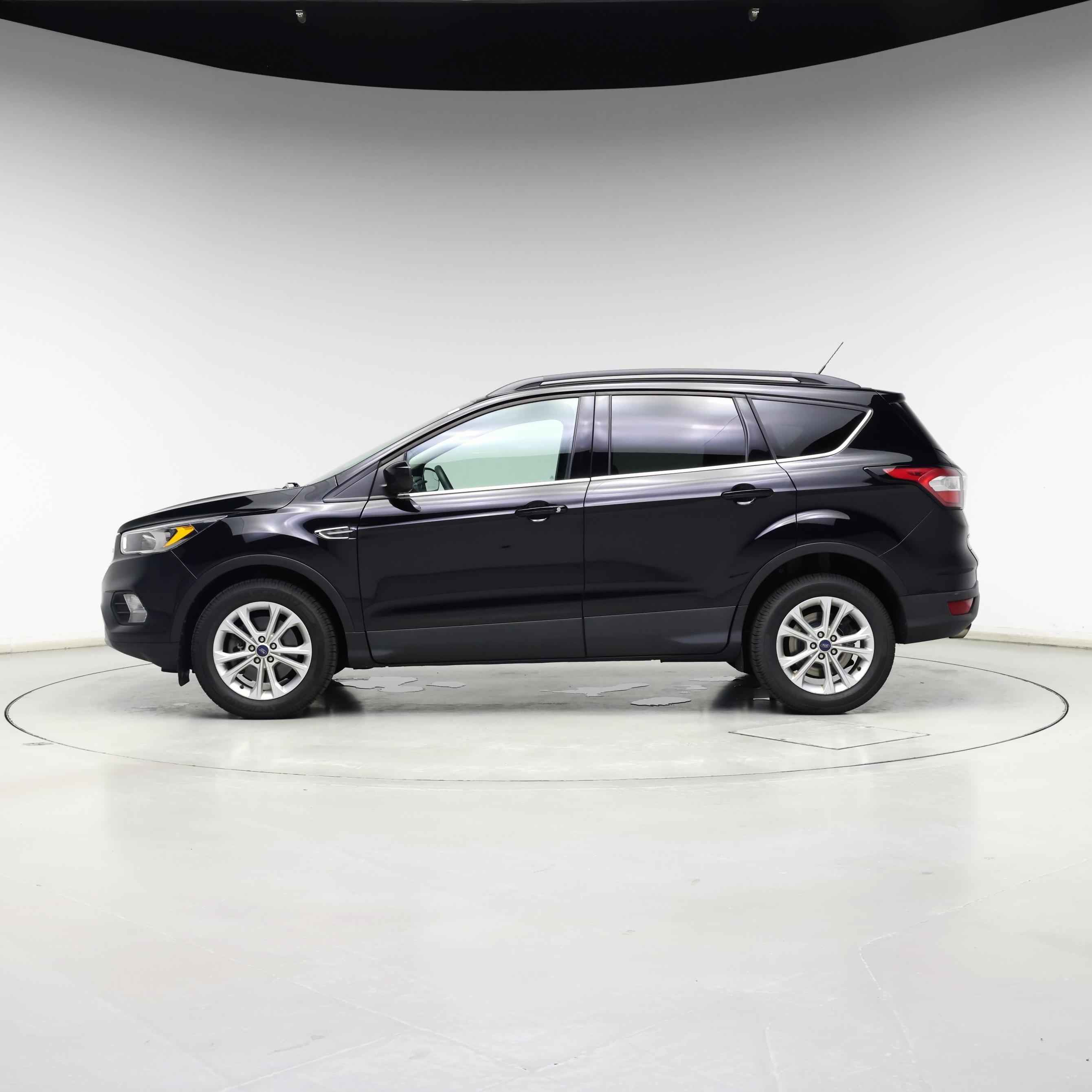 Thumbnail: 2018 Ford Escape - 3