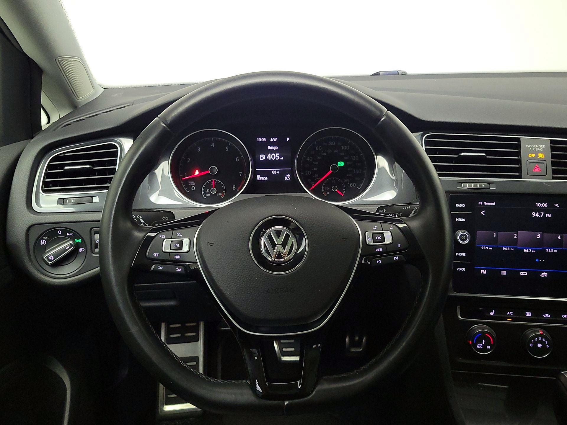 Thumbnail: 2019 Volkswagen Golf - 10