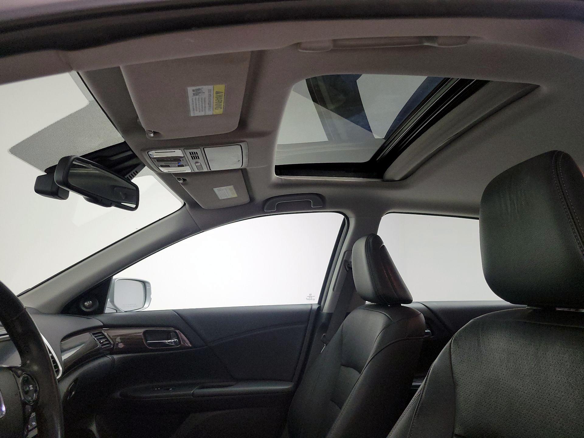 Thumbnail: 2016 Honda Accord - 20