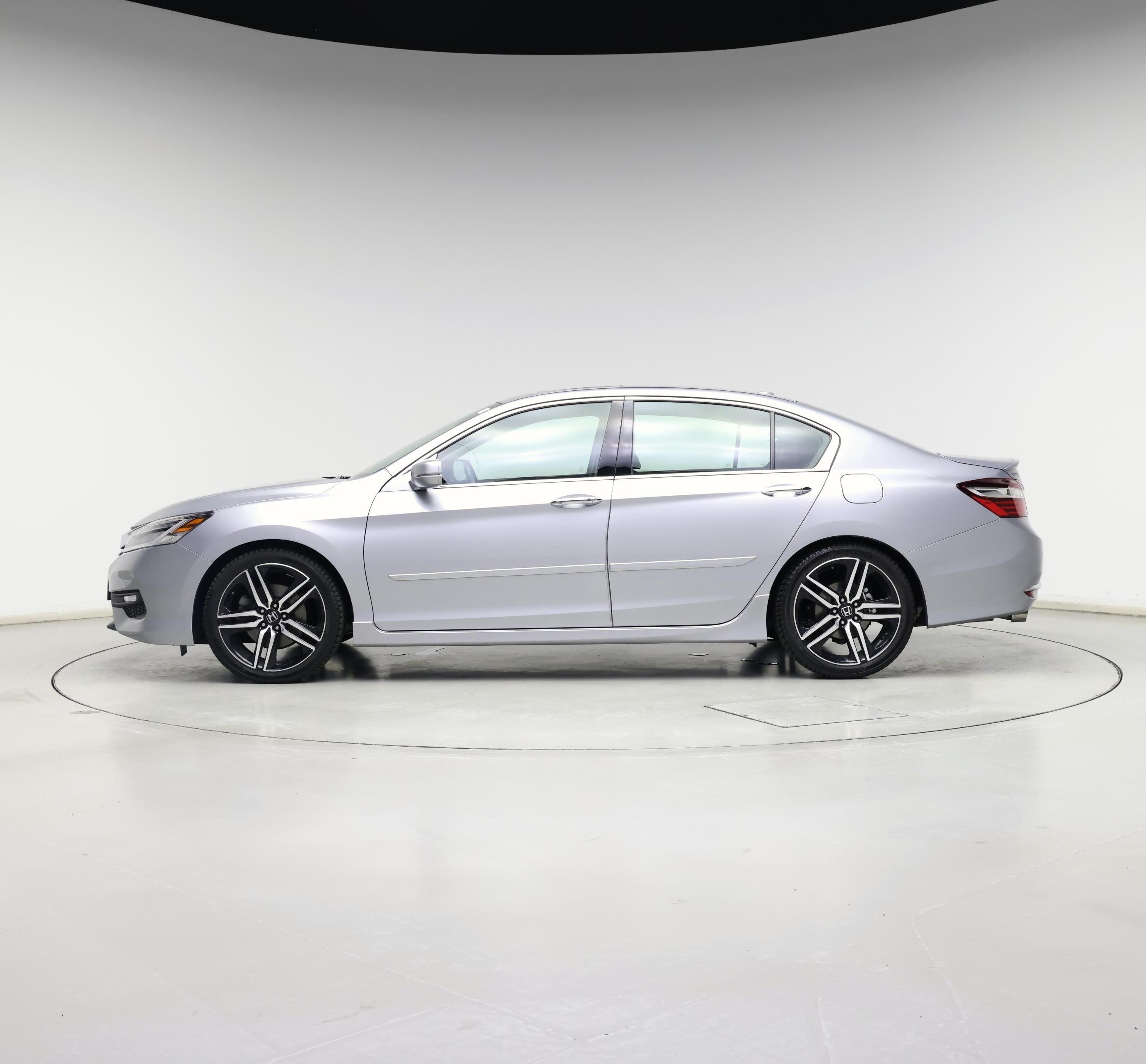 Thumbnail: 2016 Honda Accord - 3