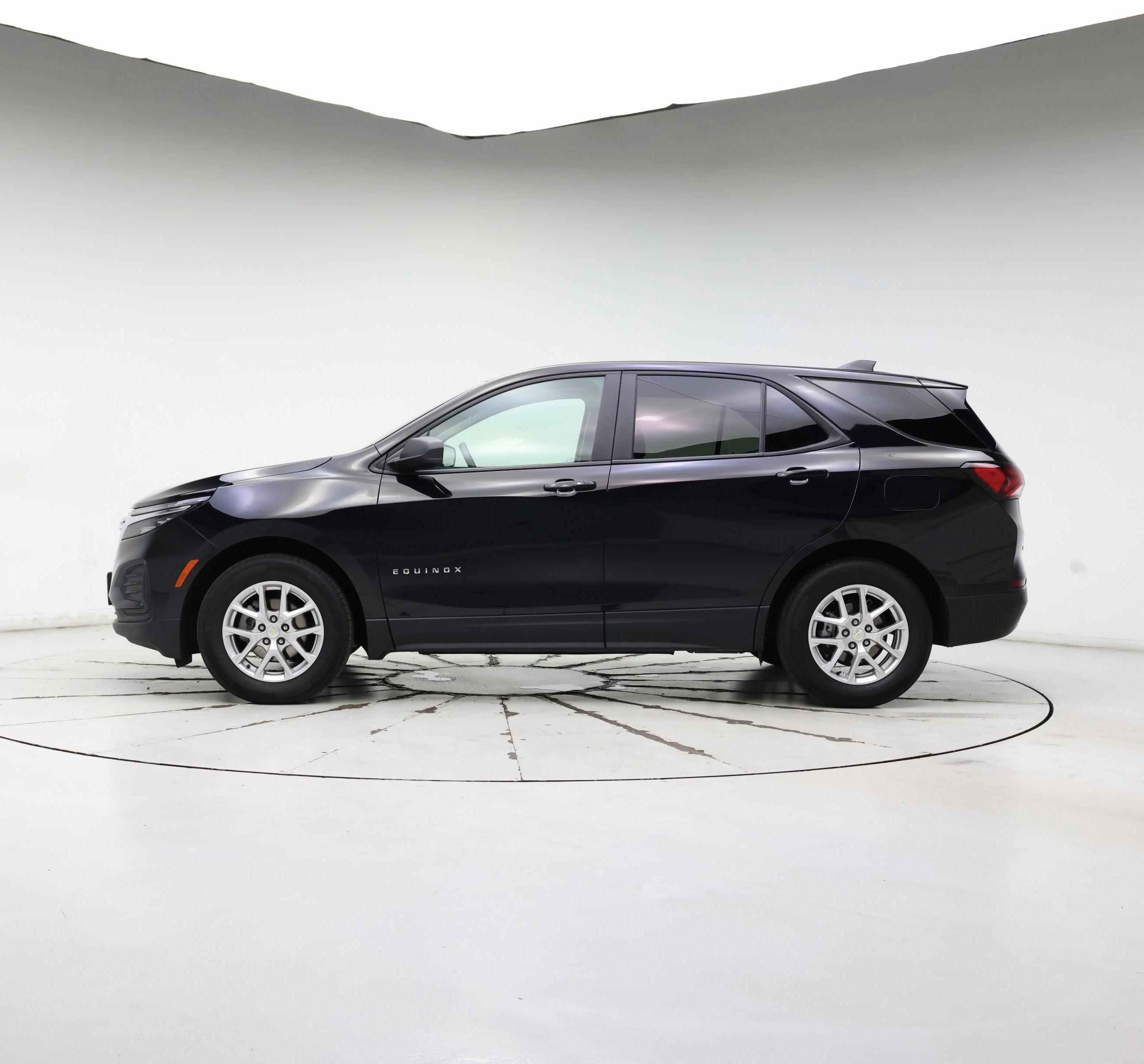 Thumbnail: 2023 Chevrolet Equinox - 3
