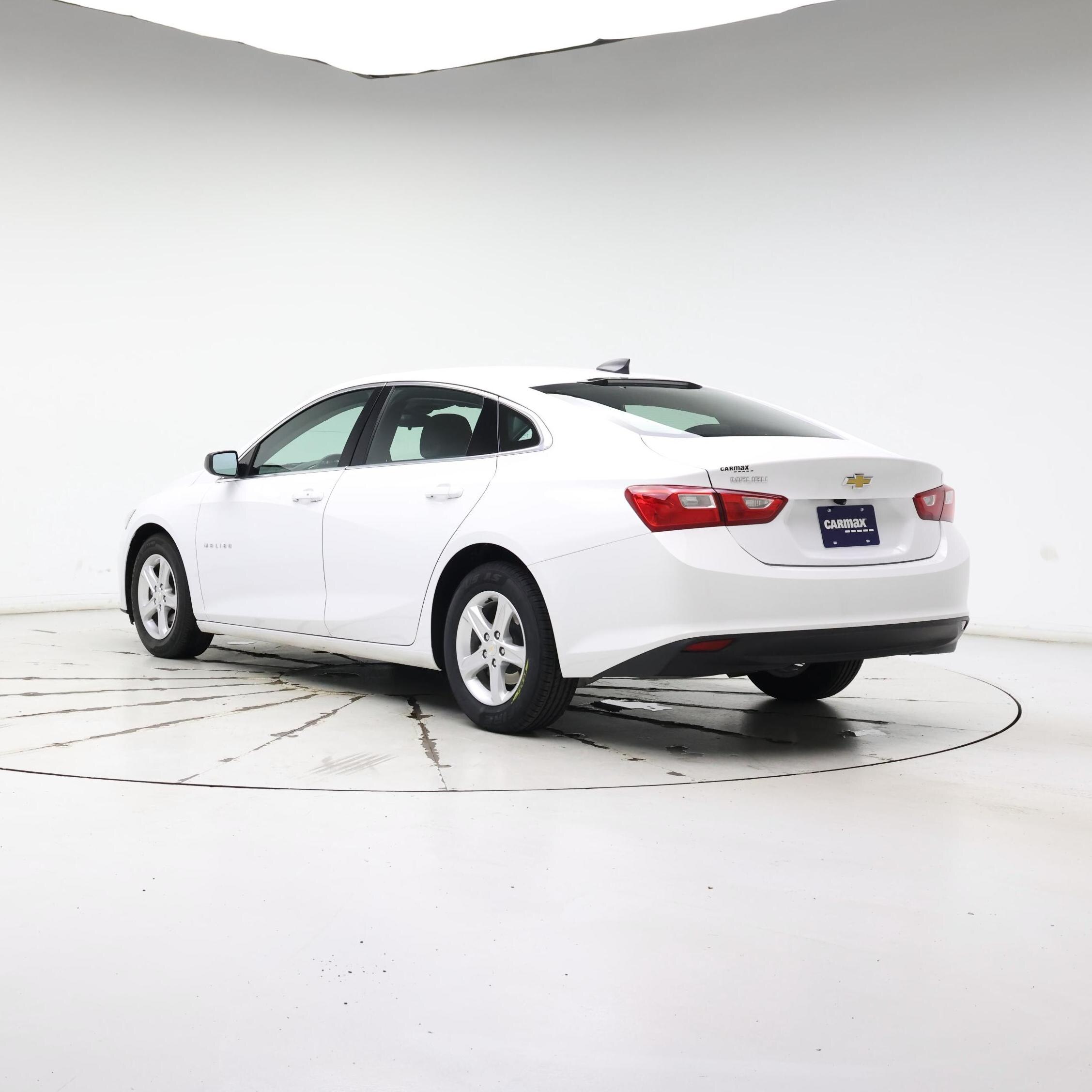 Thumbnail: 2023 Chevrolet Malibu - 2