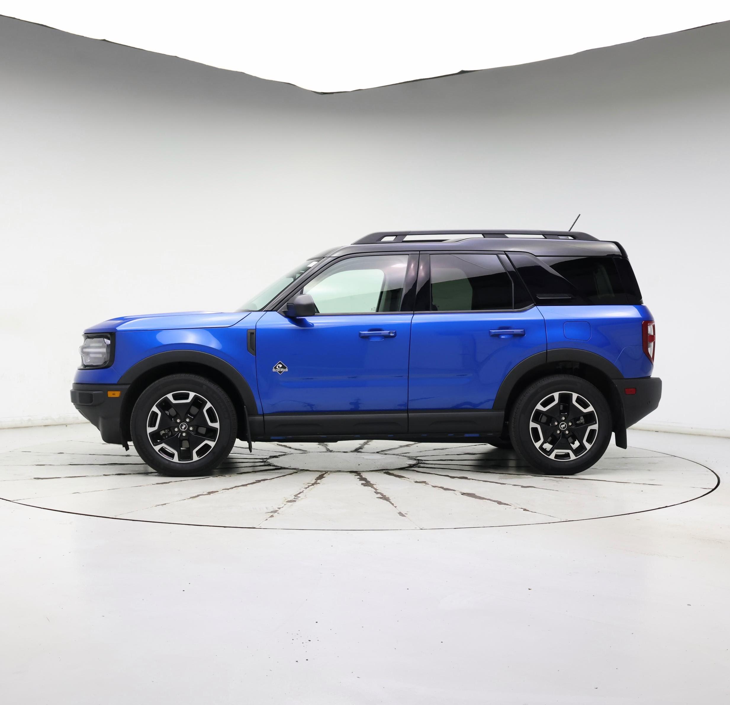 Thumbnail: 2022 Ford Bronco Sport - 3