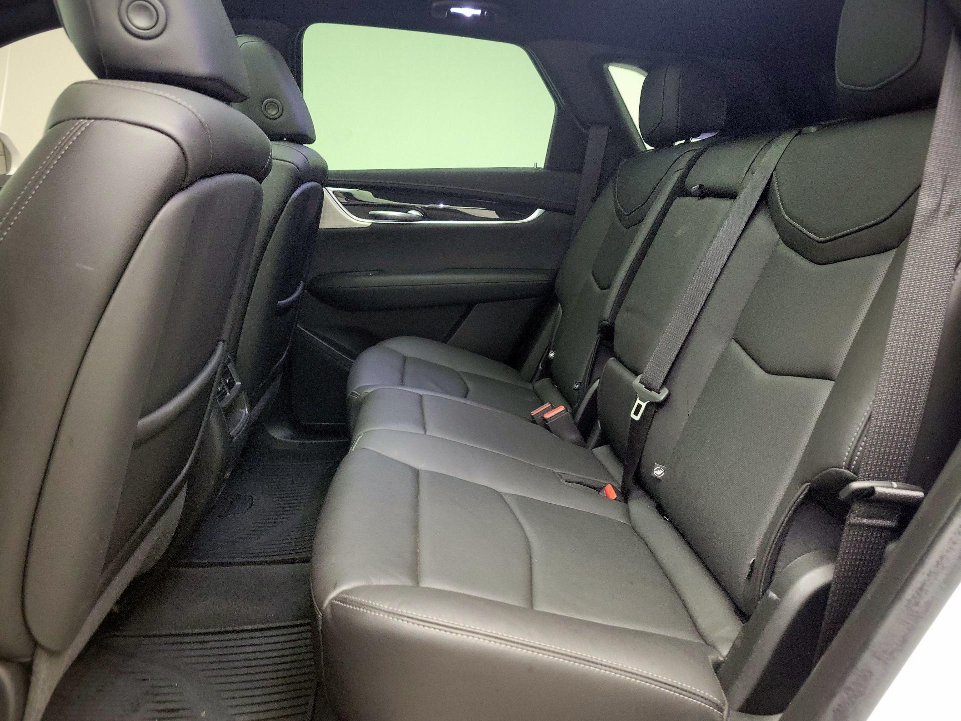 Thumbnail: 2020 Cadillac XT5 - 18