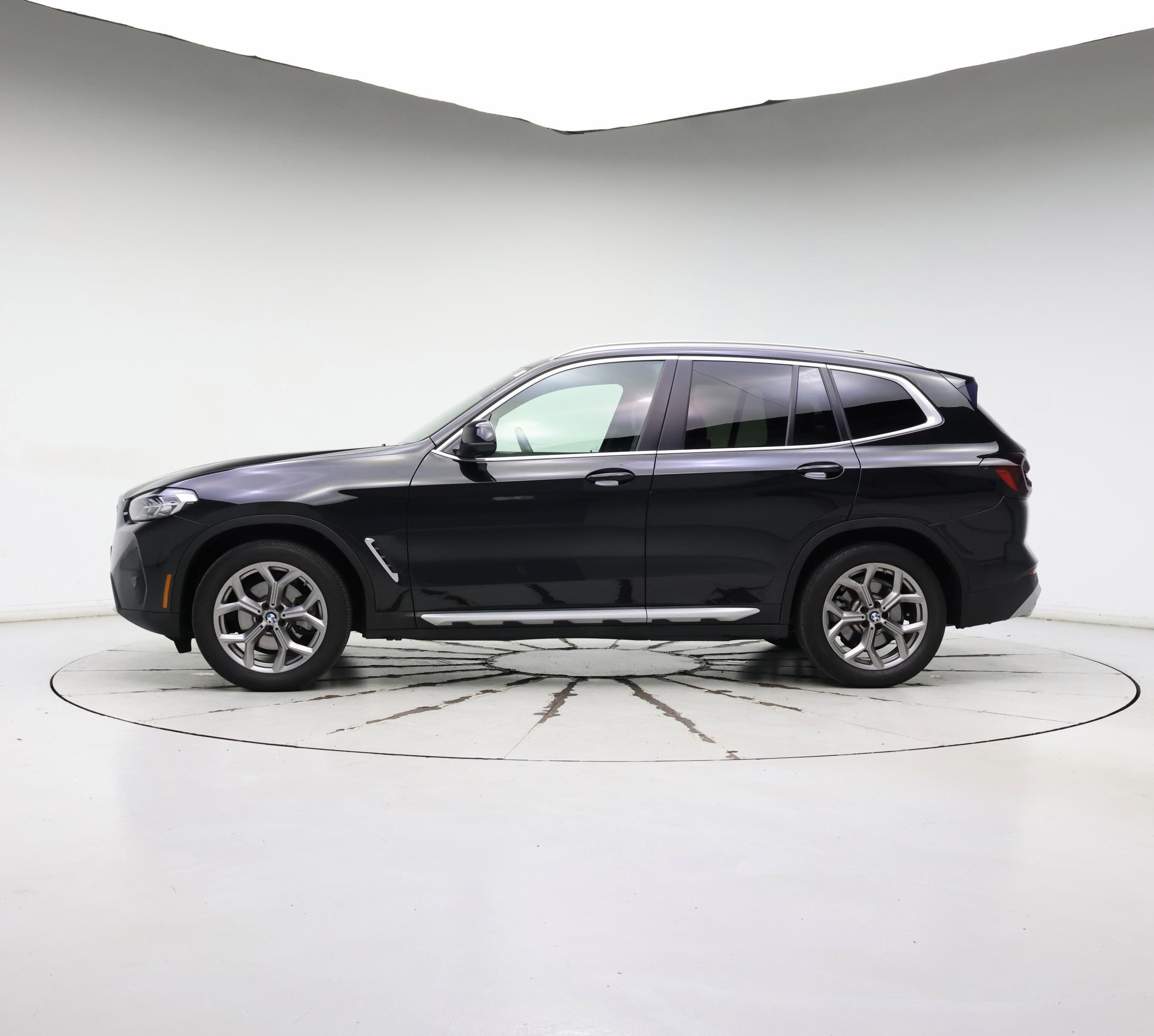 Thumbnail: 2022 BMW X3 - 3