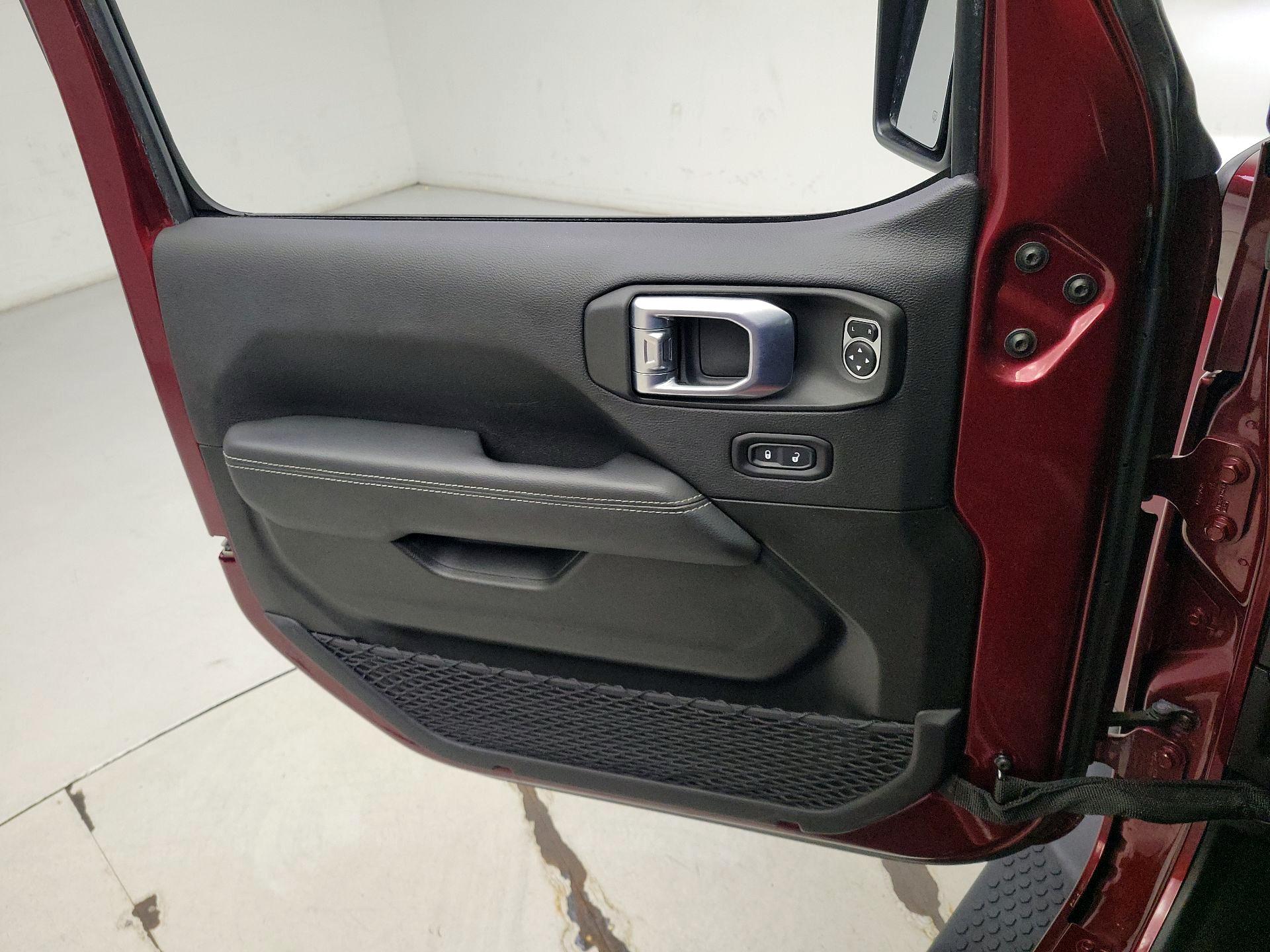 Thumbnail: 2021 Jeep Wrangler - 12