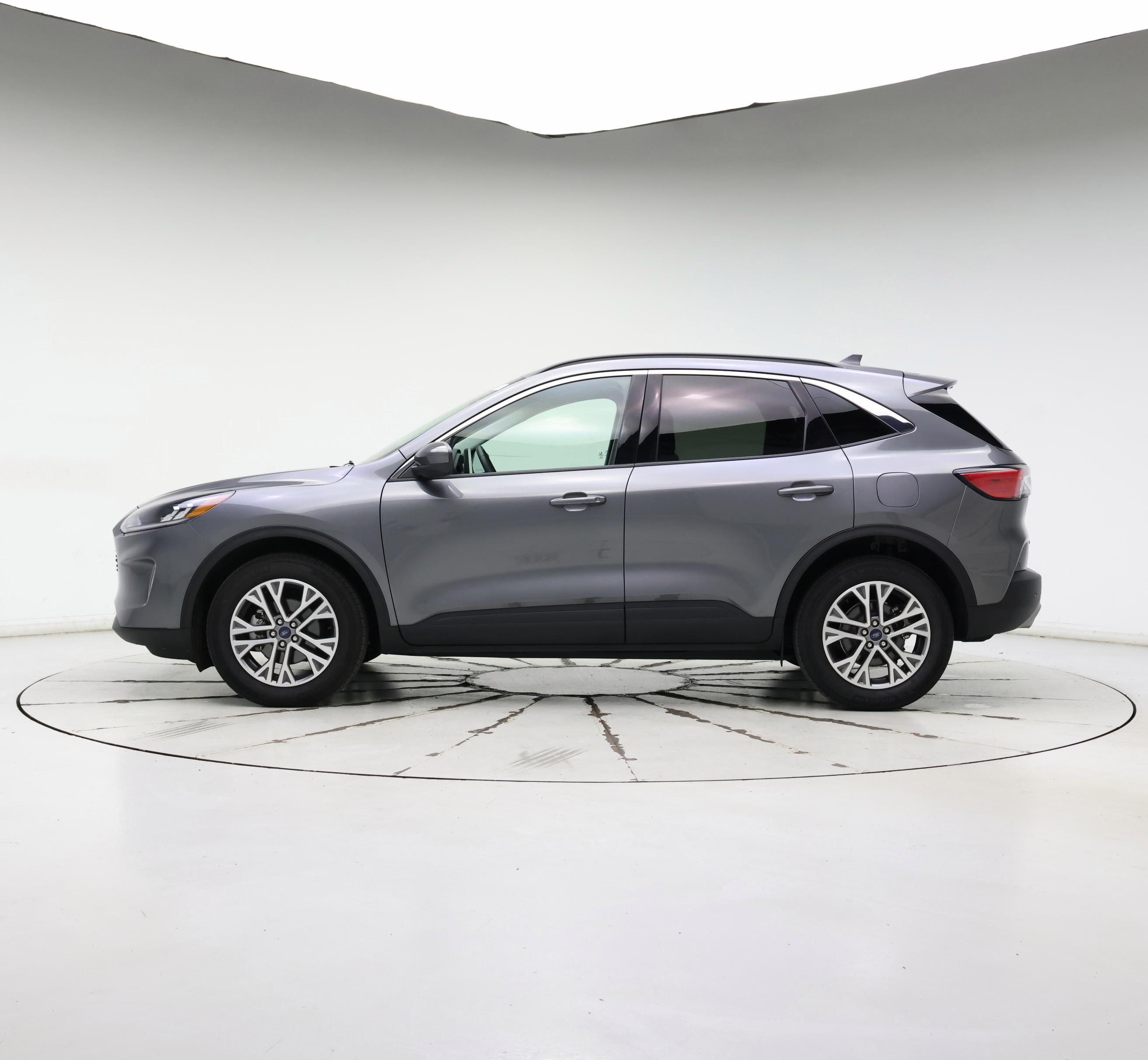 Thumbnail: 2022 Ford Escape - 3