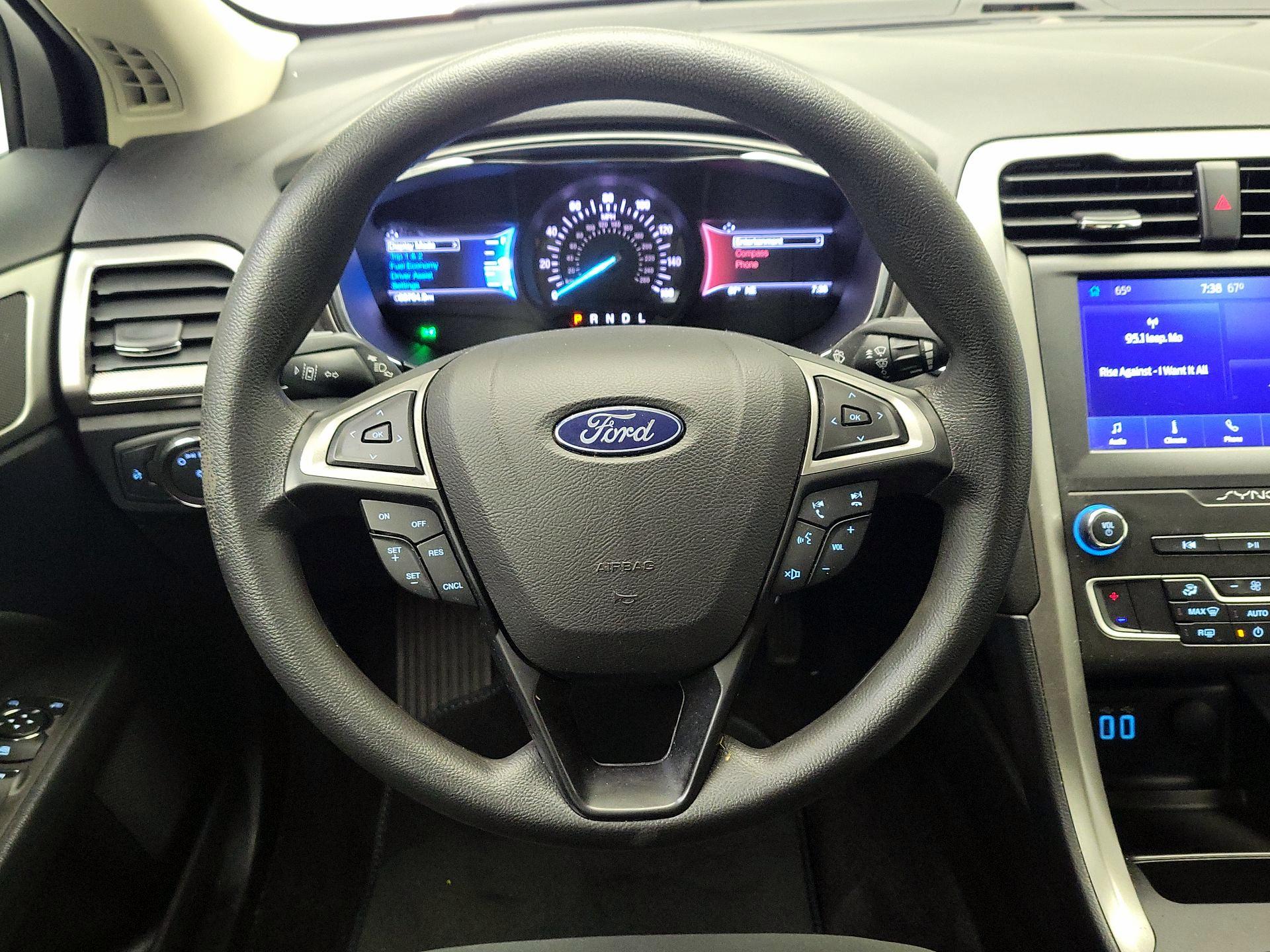 Thumbnail: 2020 Ford Fusion - 10