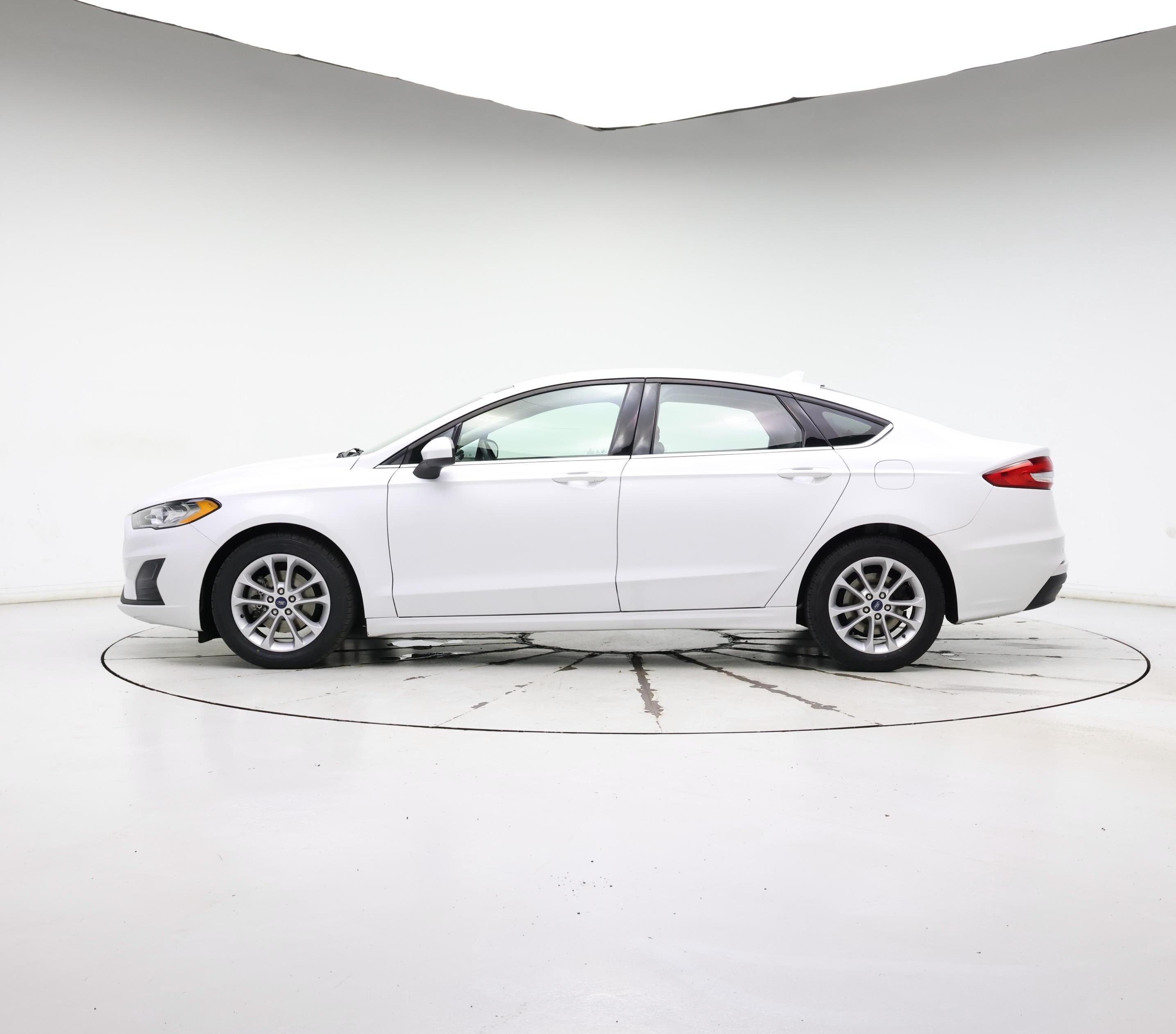 Thumbnail: 2020 Ford Fusion - 3