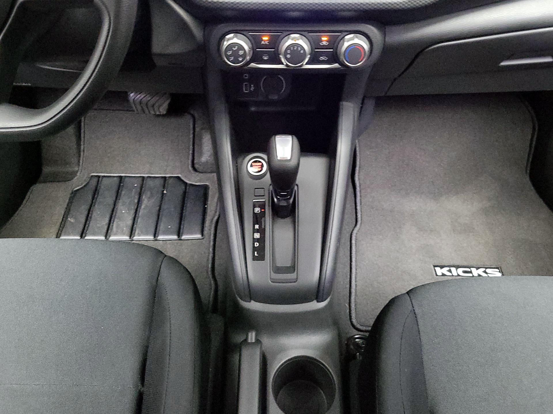 Thumbnail: 2024 Nissan Kicks - 17